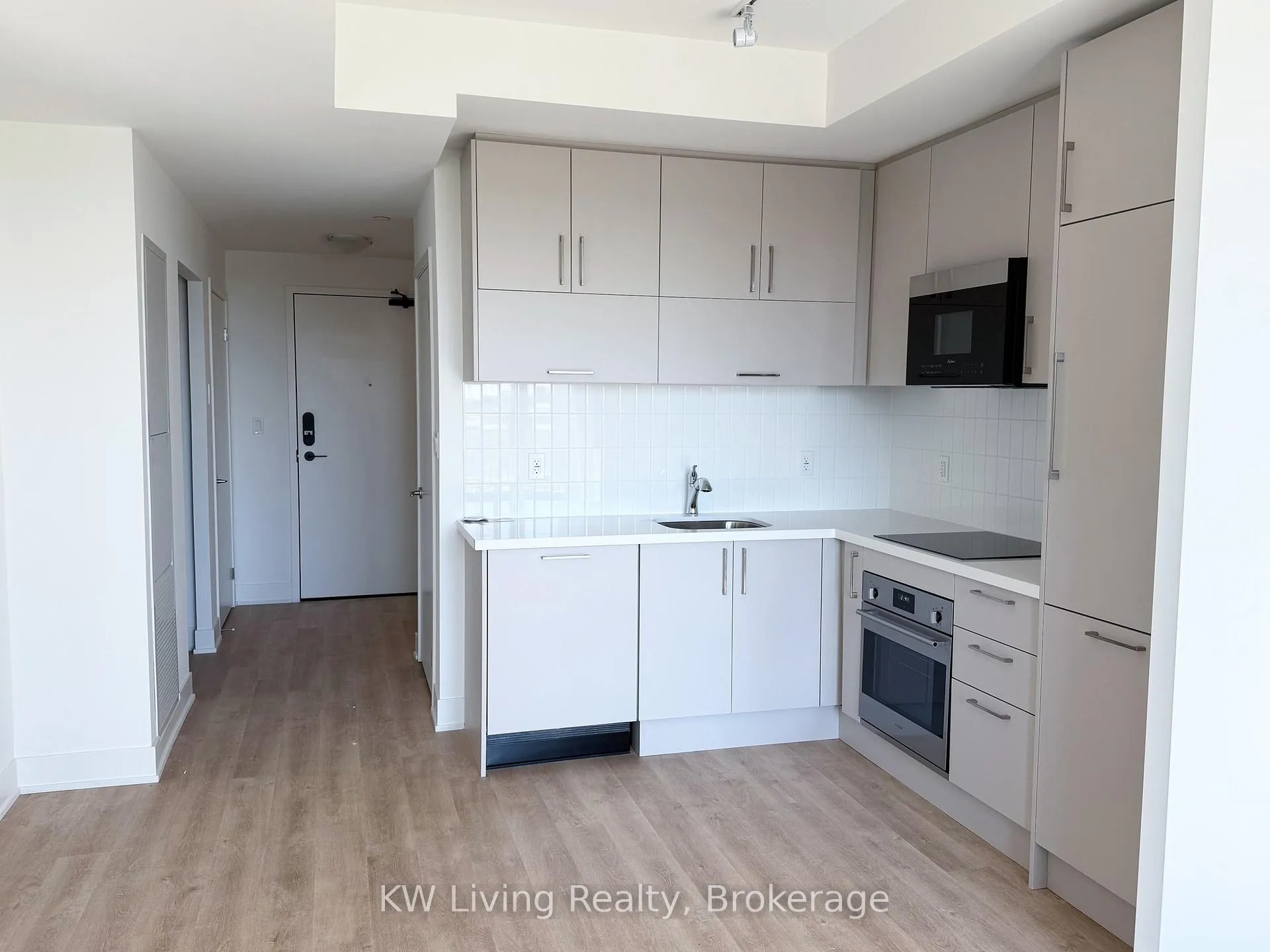 Photo 10 of Unit 510, 38 Andre De Grasse Street, Markham, Unionville — HOMEH