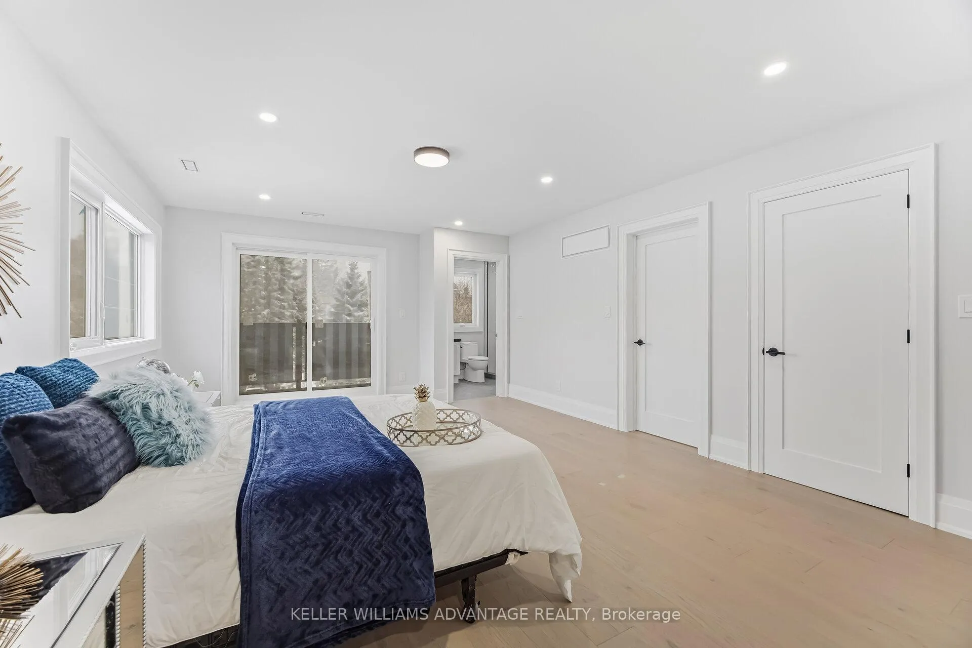 Photo 34 of 711 Hillview Crescent, Pickering, West Shore — HOMEH