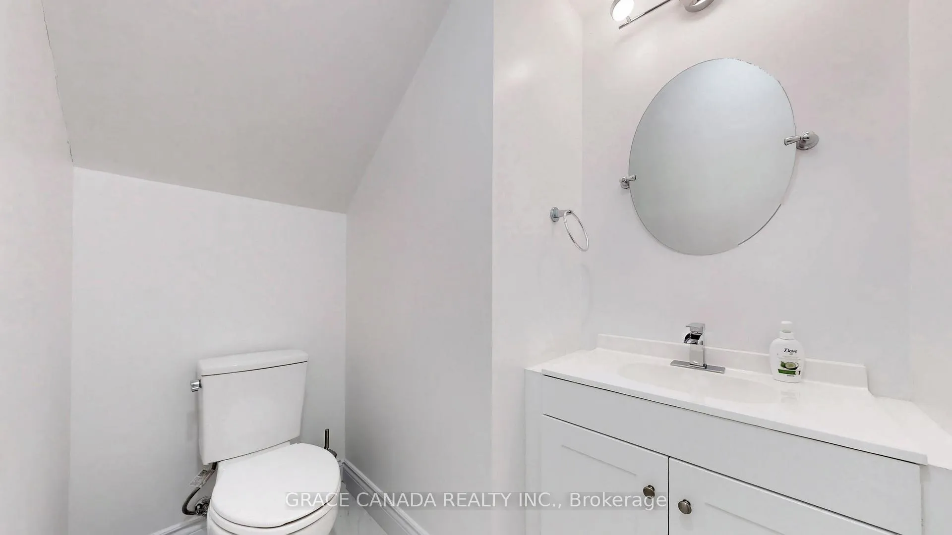 Photo 10 of 85 Albany Avenue, Hamilton, Homeside — HOMEH