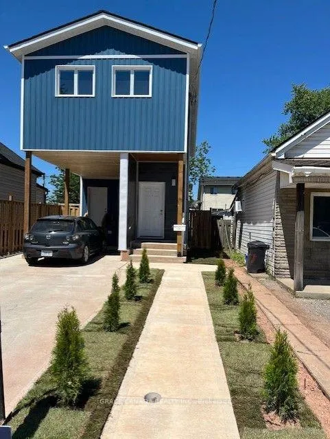 Photo 4 of 85 Albany Avenue, Hamilton, Homeside — HOMEH