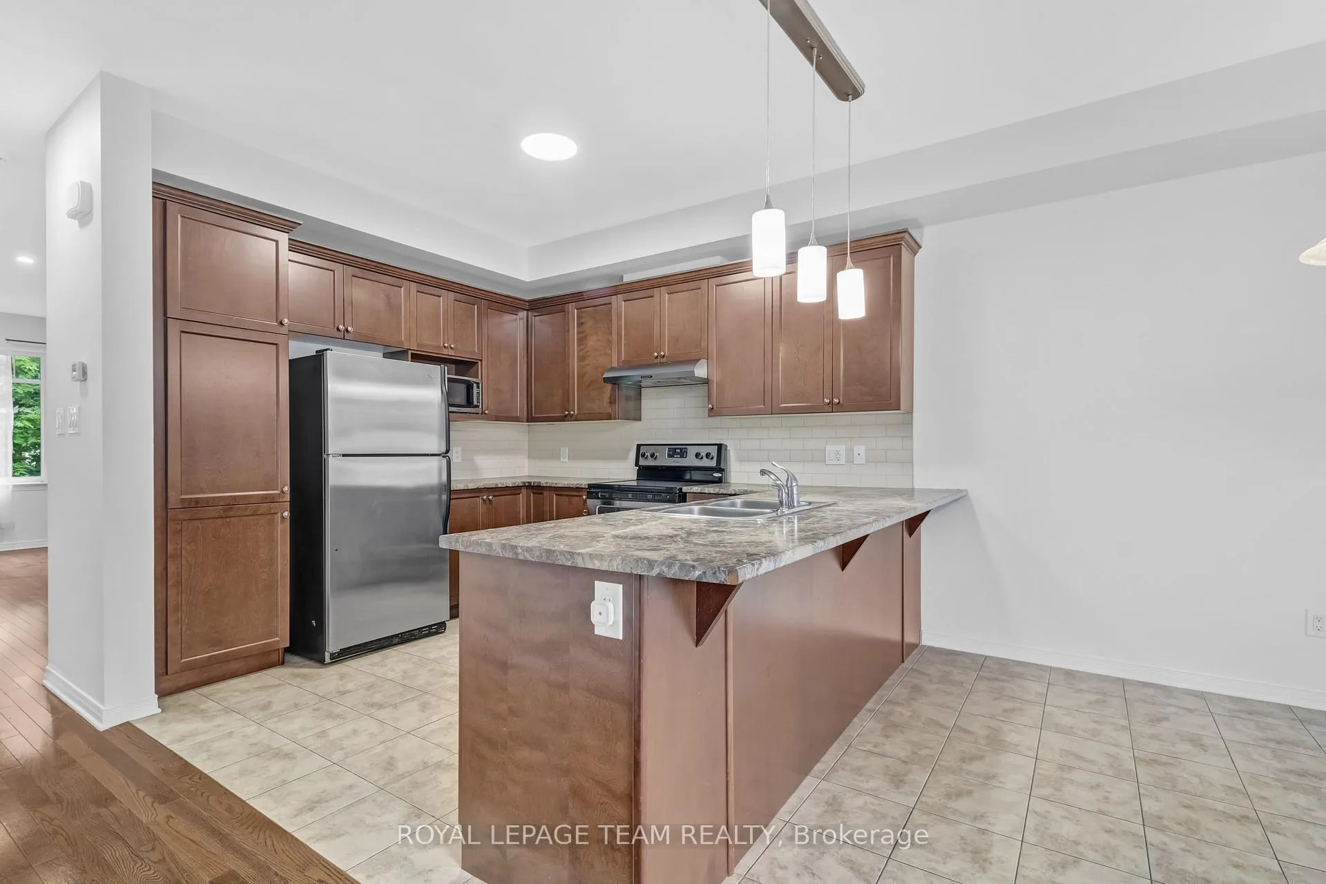 Photo 10 of 349 Sweetflag Street, Ottawa, Barrhaven - Longfields — HOMEH