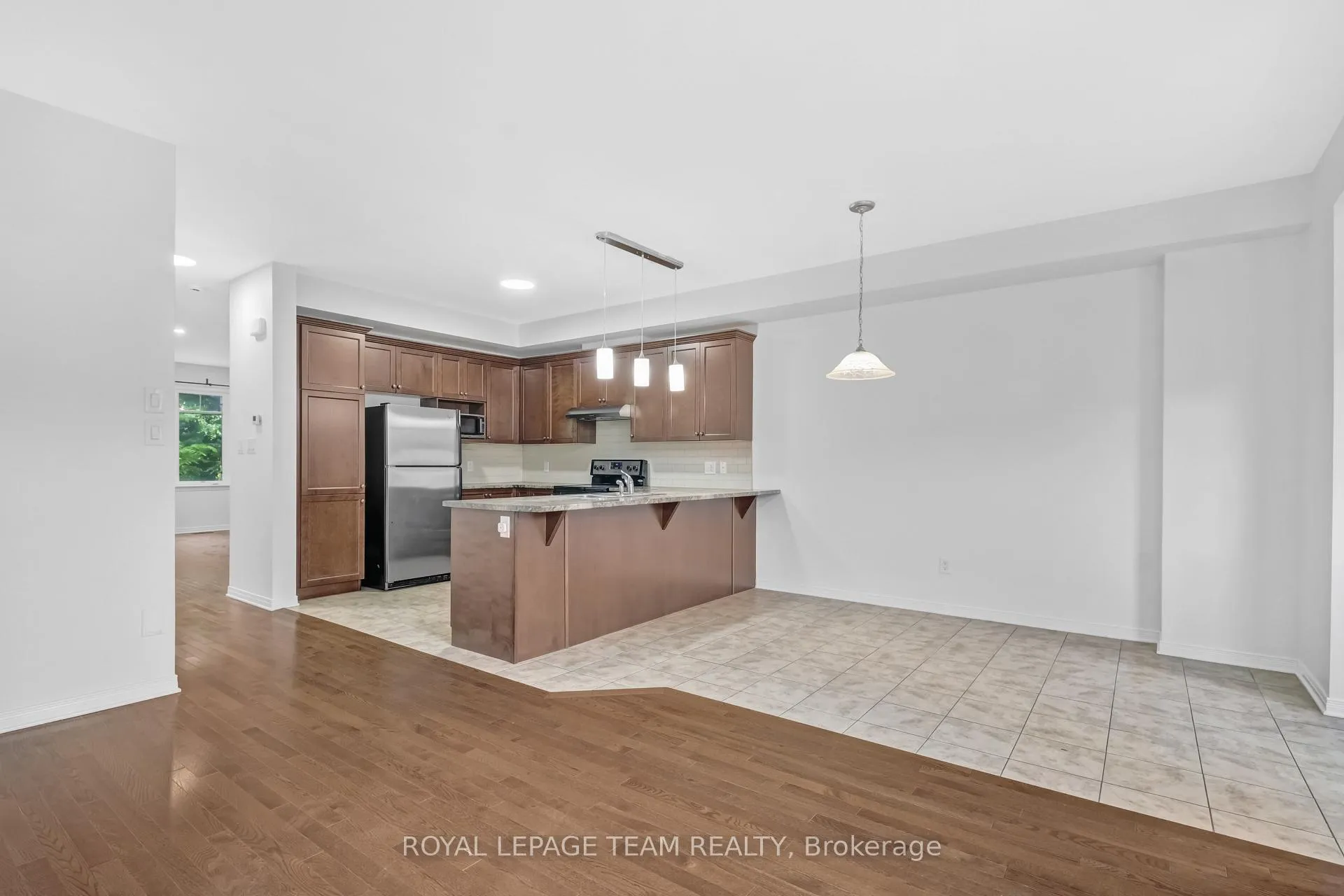 Photo 11 of 349 Sweetflag Street, Ottawa, Barrhaven - Longfields — HOMEH