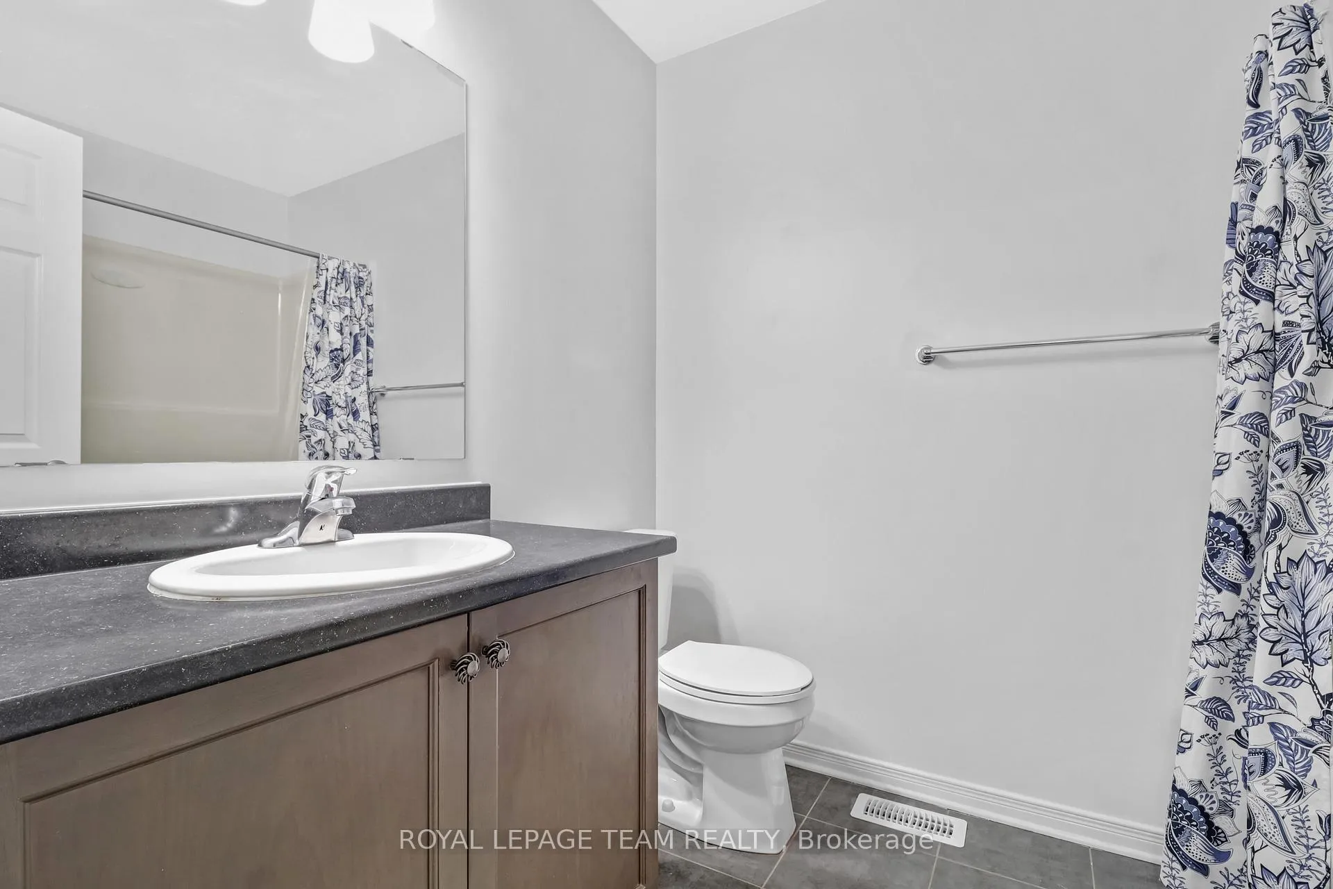 Photo 18 of 349 Sweetflag Street, Ottawa, Barrhaven - Longfields — HOMEH