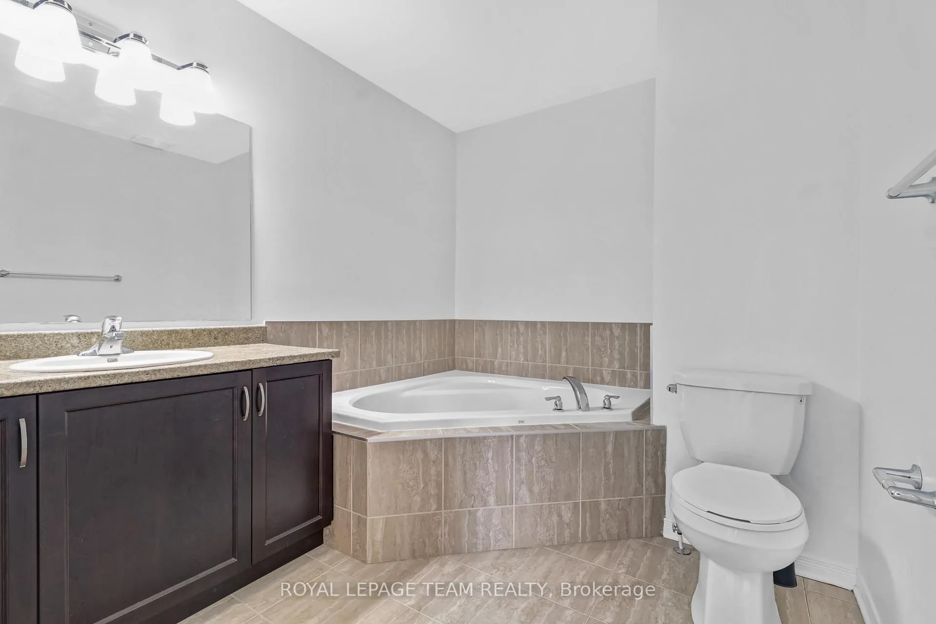 Photo 27 of 349 Sweetflag Street, Ottawa, Barrhaven - Longfields — HOMEH
