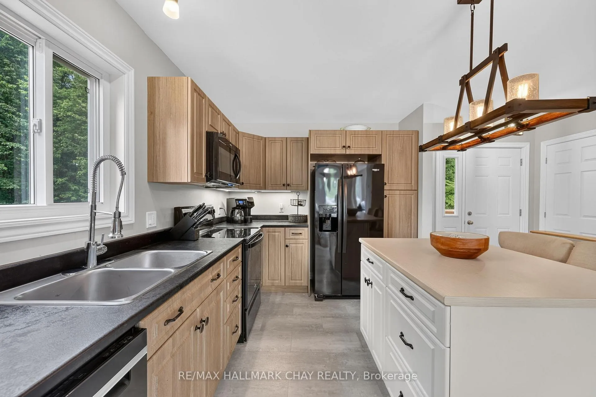 Photo 18 of 1615 Canning Road, Gravenhurst, Morrison — HOMEH