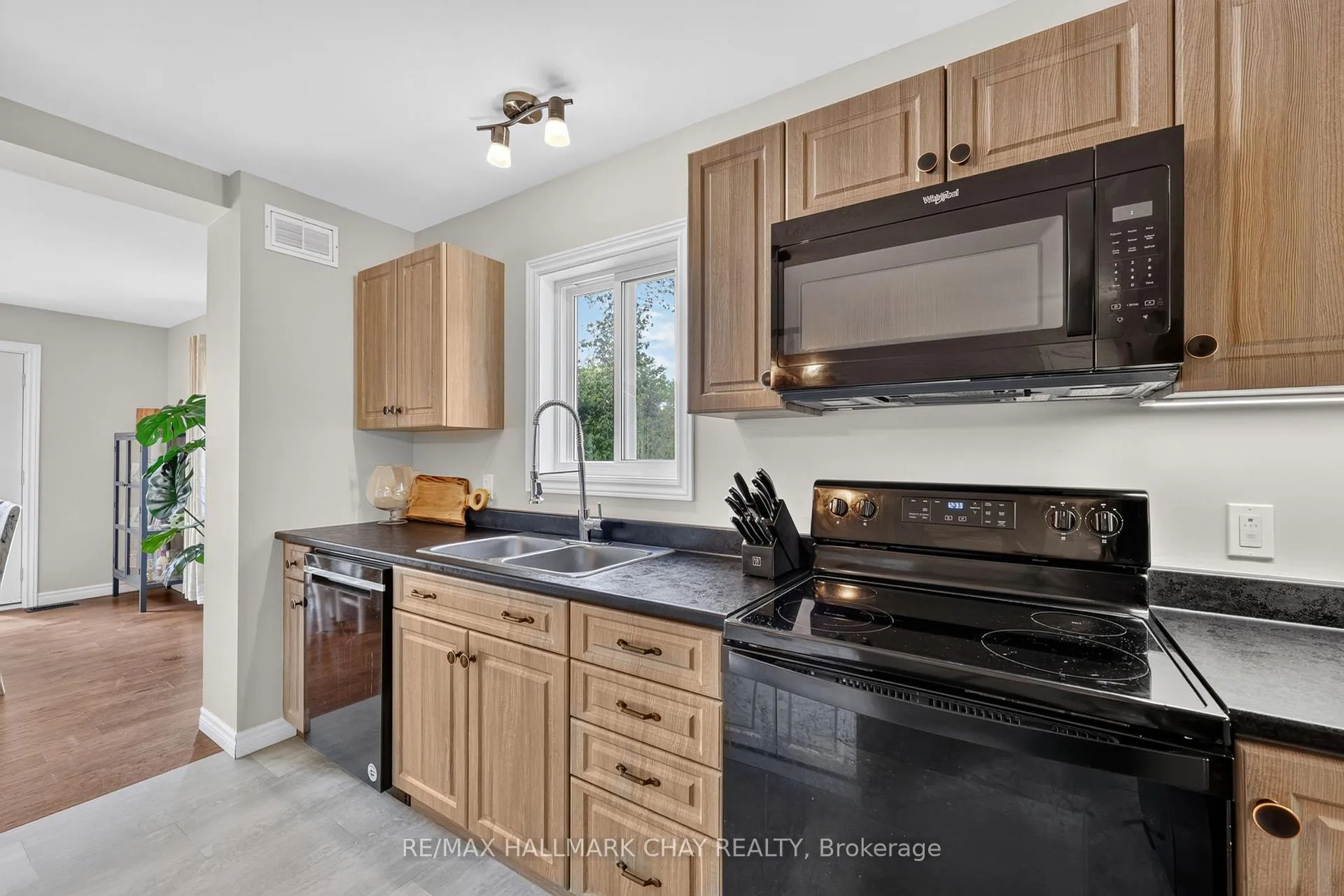 Photo 19 of 1615 Canning Road, Gravenhurst, Morrison — HOMEH