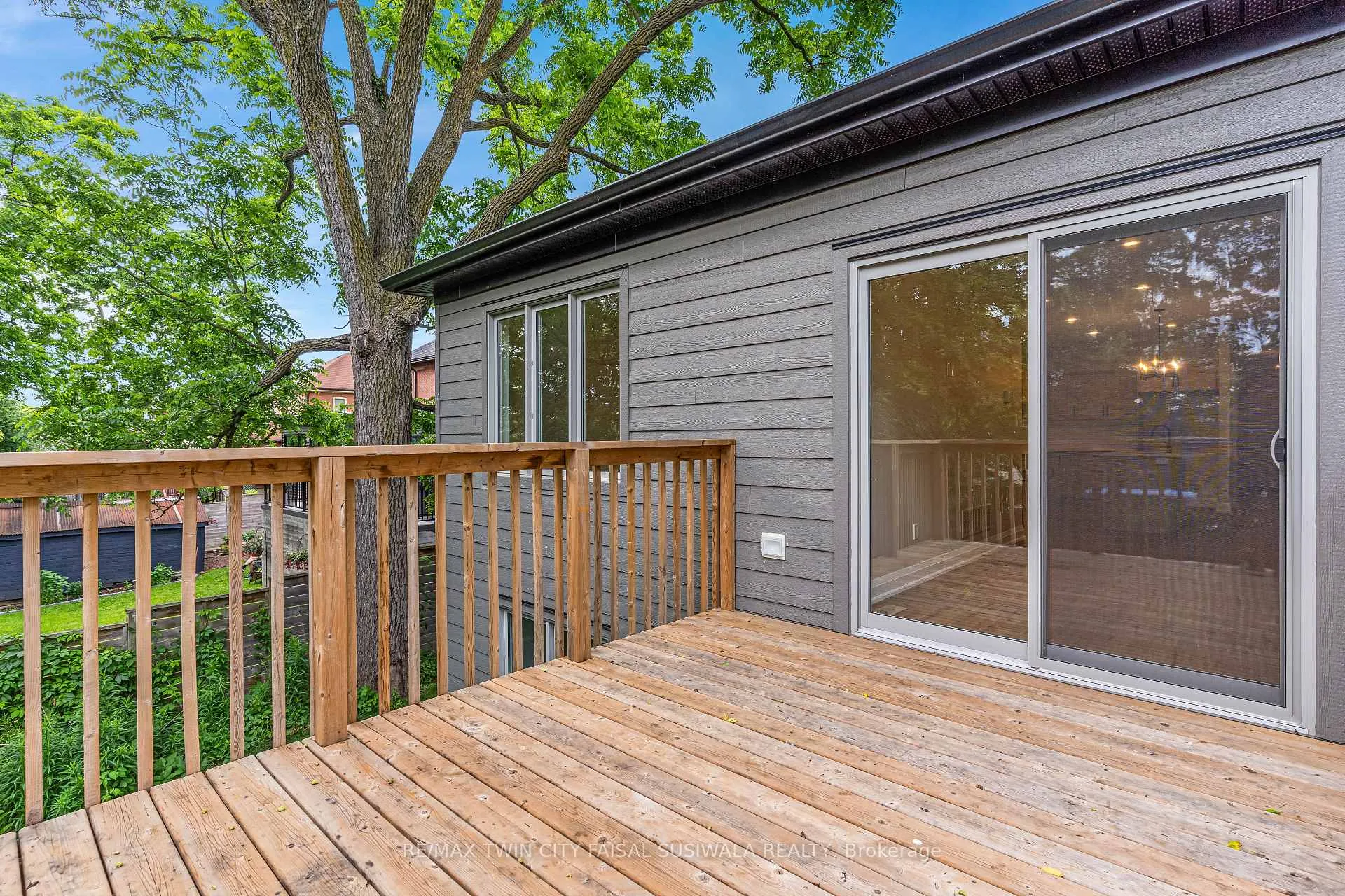 Photo 7 of 1188 Queenston Road, Cambridge, Preston South — HOMEH