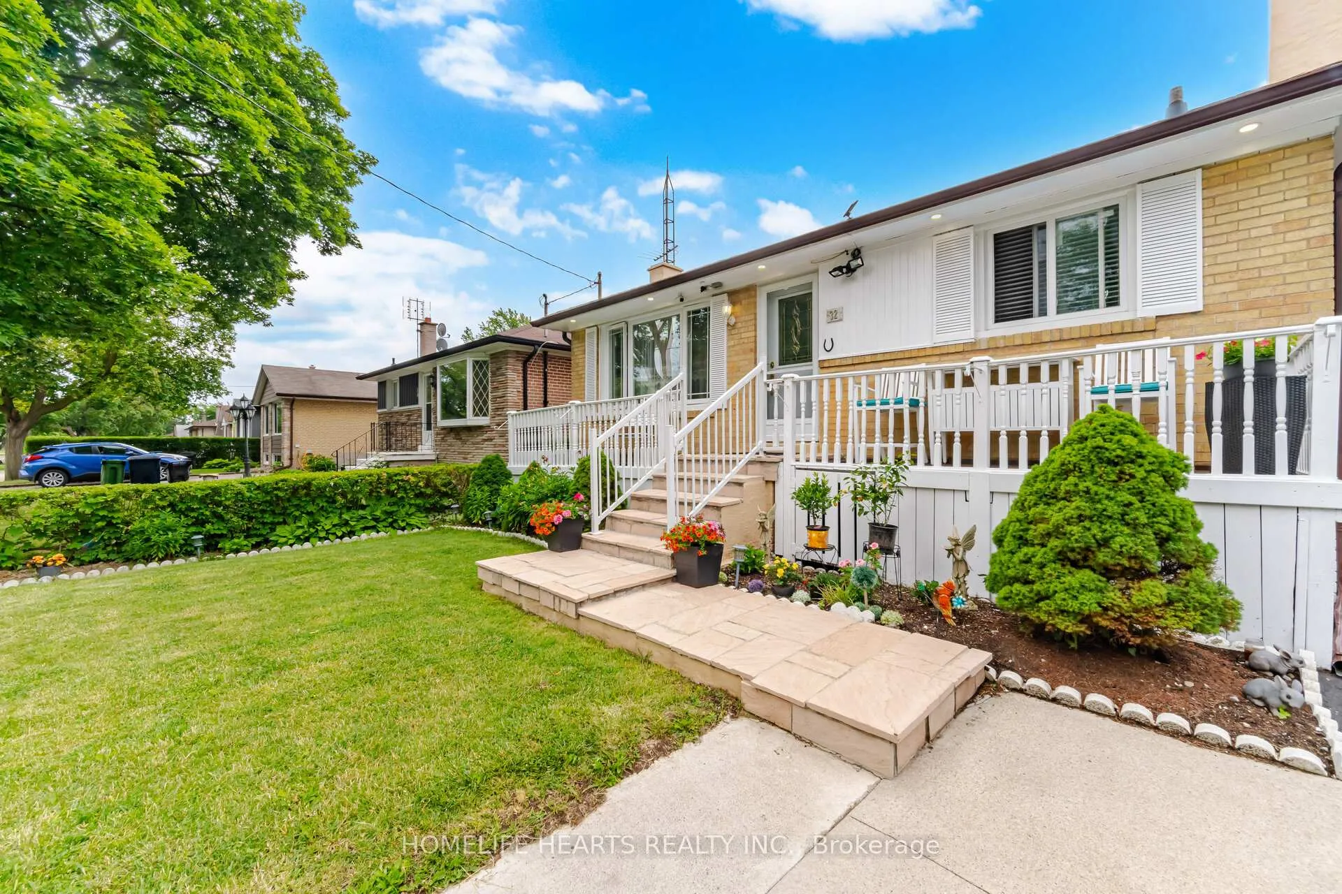 Photo 1 of 32 Jansusie Road, Etobicoke, West Humber-Clairville — HOMEH