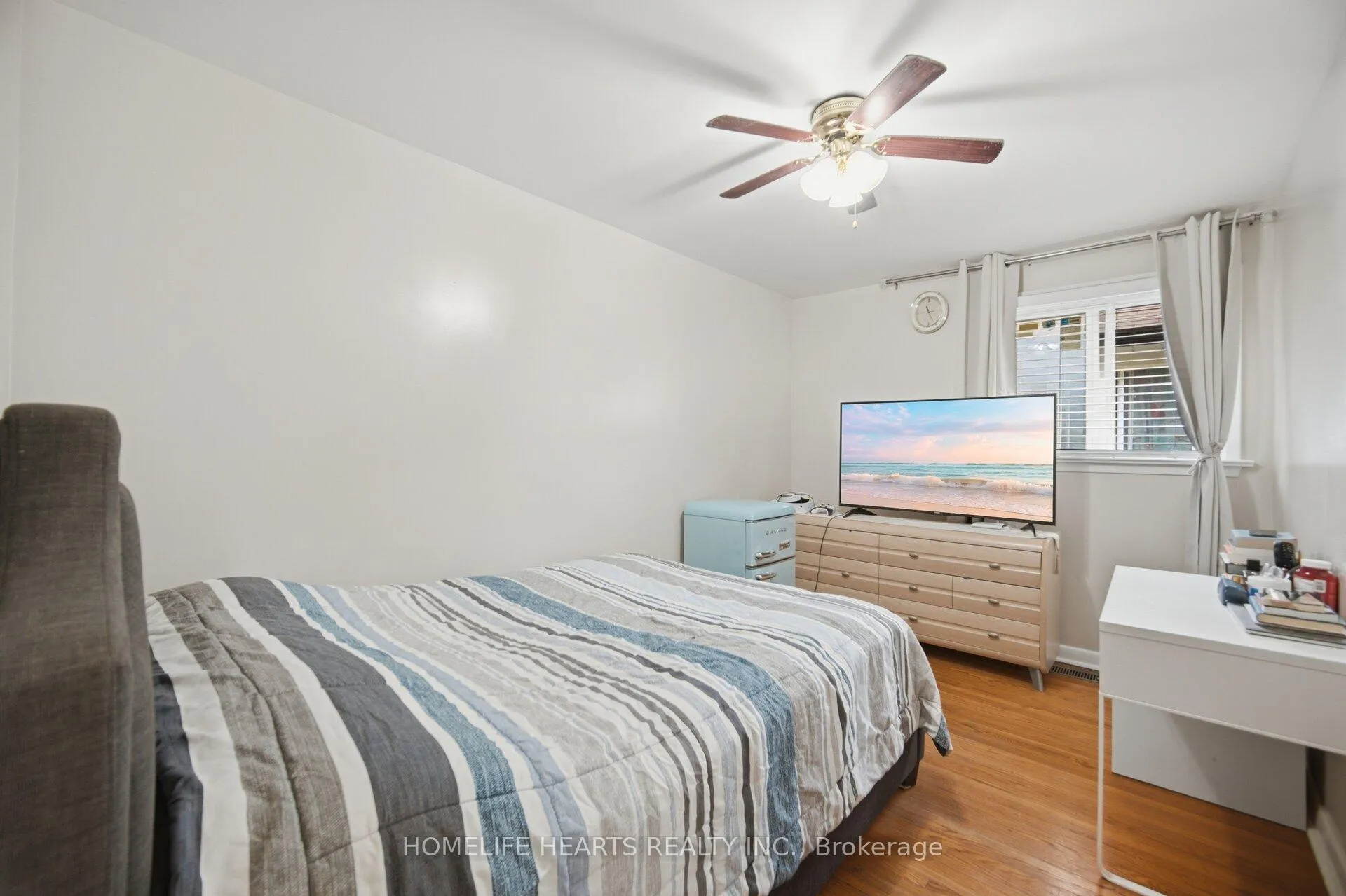 Photo 17 of 32 Jansusie Road, Etobicoke, West Humber-Clairville — HOMEH