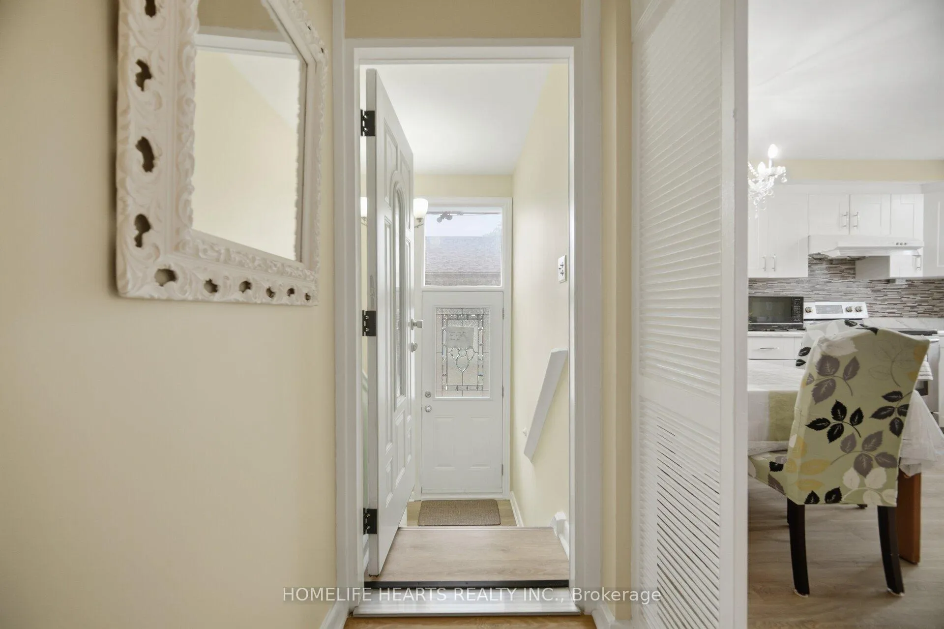 Photo 20 of 32 Jansusie Road, Etobicoke, West Humber-Clairville — HOMEH