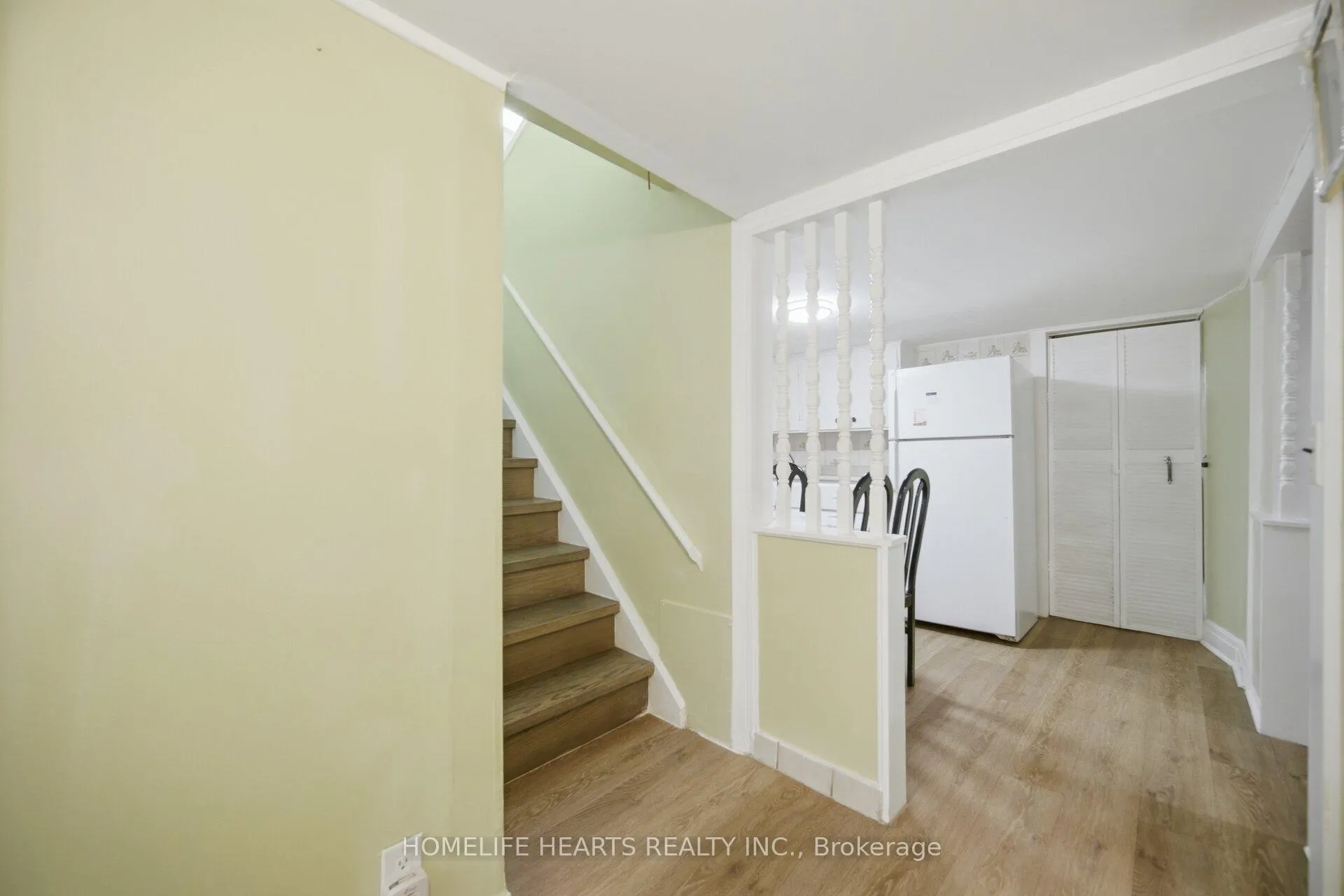 Photo 23 of 32 Jansusie Road, Etobicoke, West Humber-Clairville — HOMEH