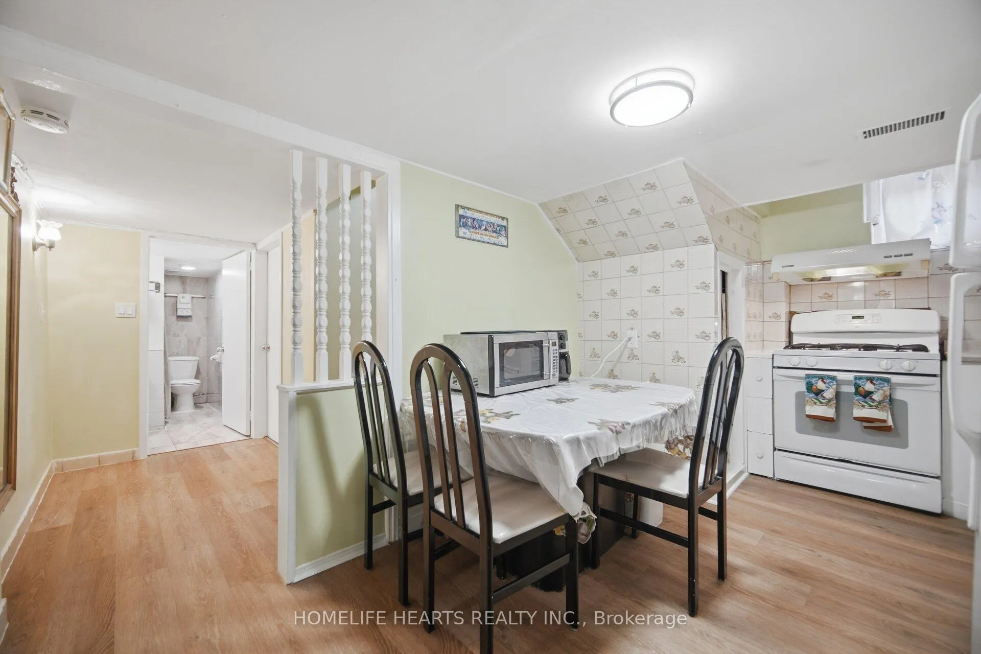 Photo 25 of 32 Jansusie Road, Etobicoke, West Humber-Clairville — HOMEH