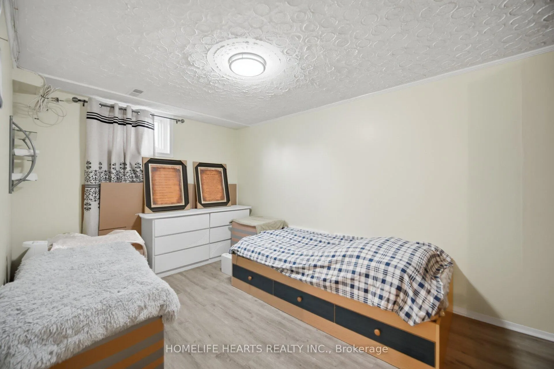 Photo 29 of 32 Jansusie Road, Etobicoke, West Humber-Clairville — HOMEH