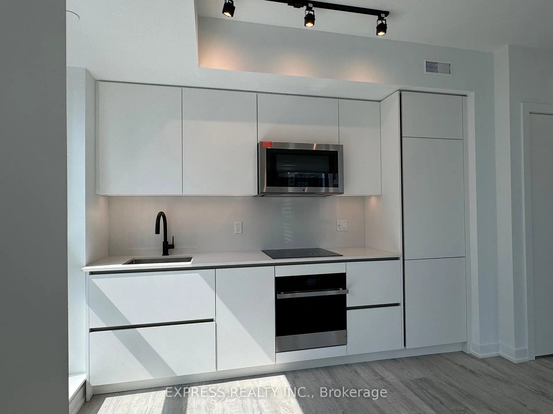 Photo 2 of Unit 3603, 327 King Street W, Toronto, Waterfront Communities — HOMEH
