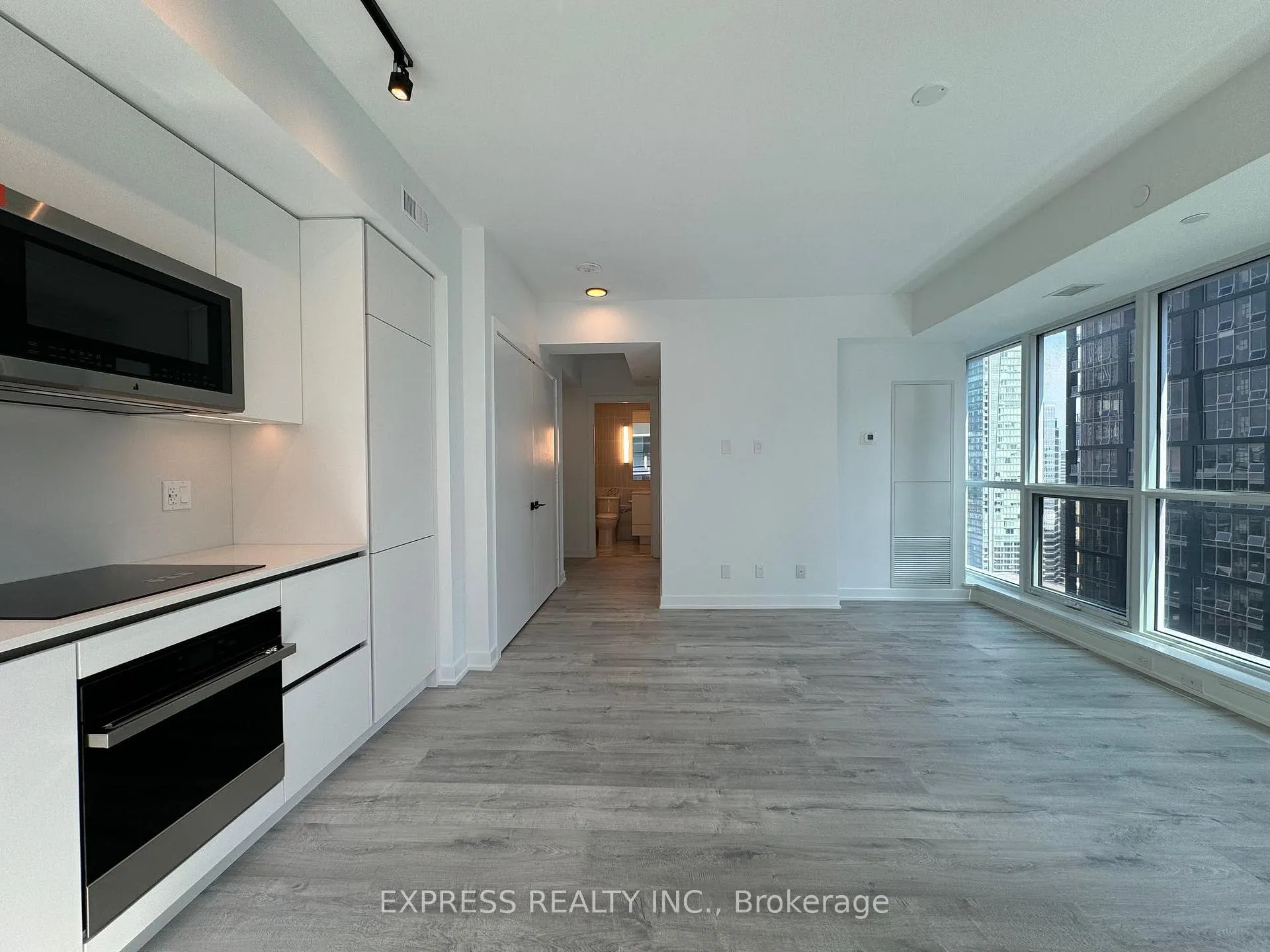 Photo 4 of Unit 3603, 327 King Street W, Toronto, Waterfront Communities — HOMEH