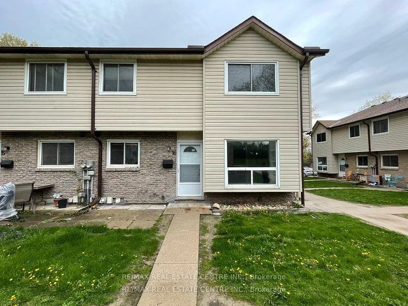 Photo 1 of Unit 16, 453 Albert Street, Waterloo, Lakeshore Village — HOMEH