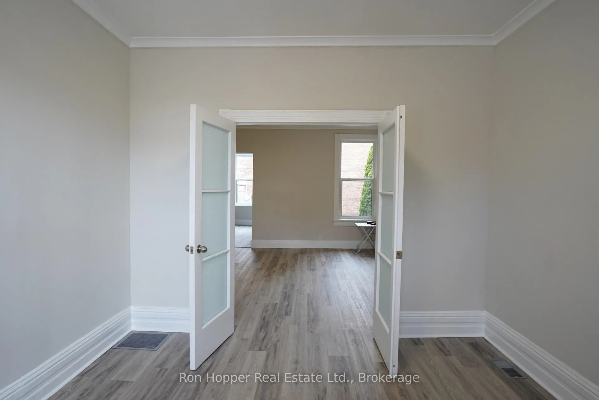 Photo 6 of 353 11th Street E, Owen Sound — HOMEH