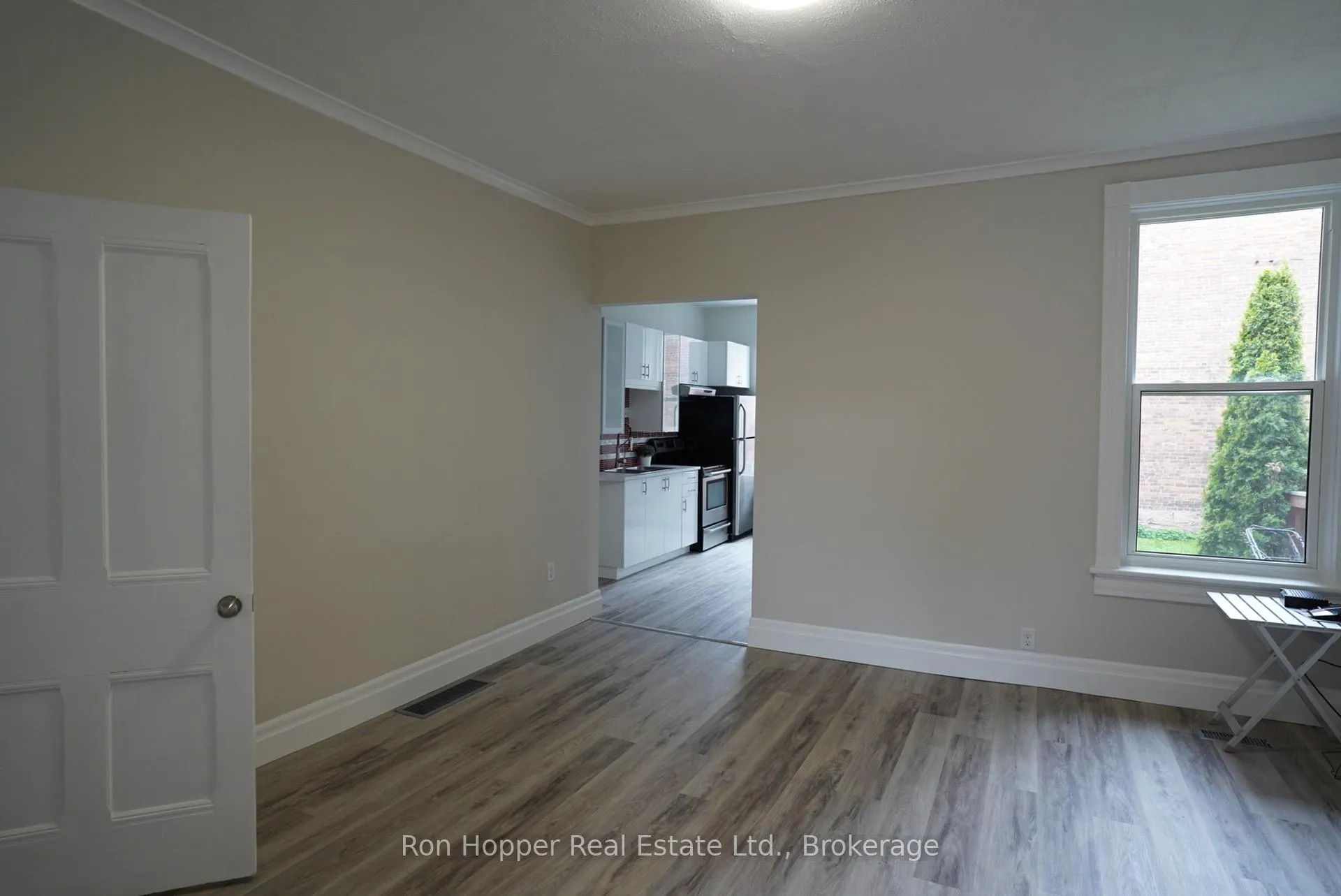 Photo 8 of 353 11th Street E, Owen Sound — HOMEH