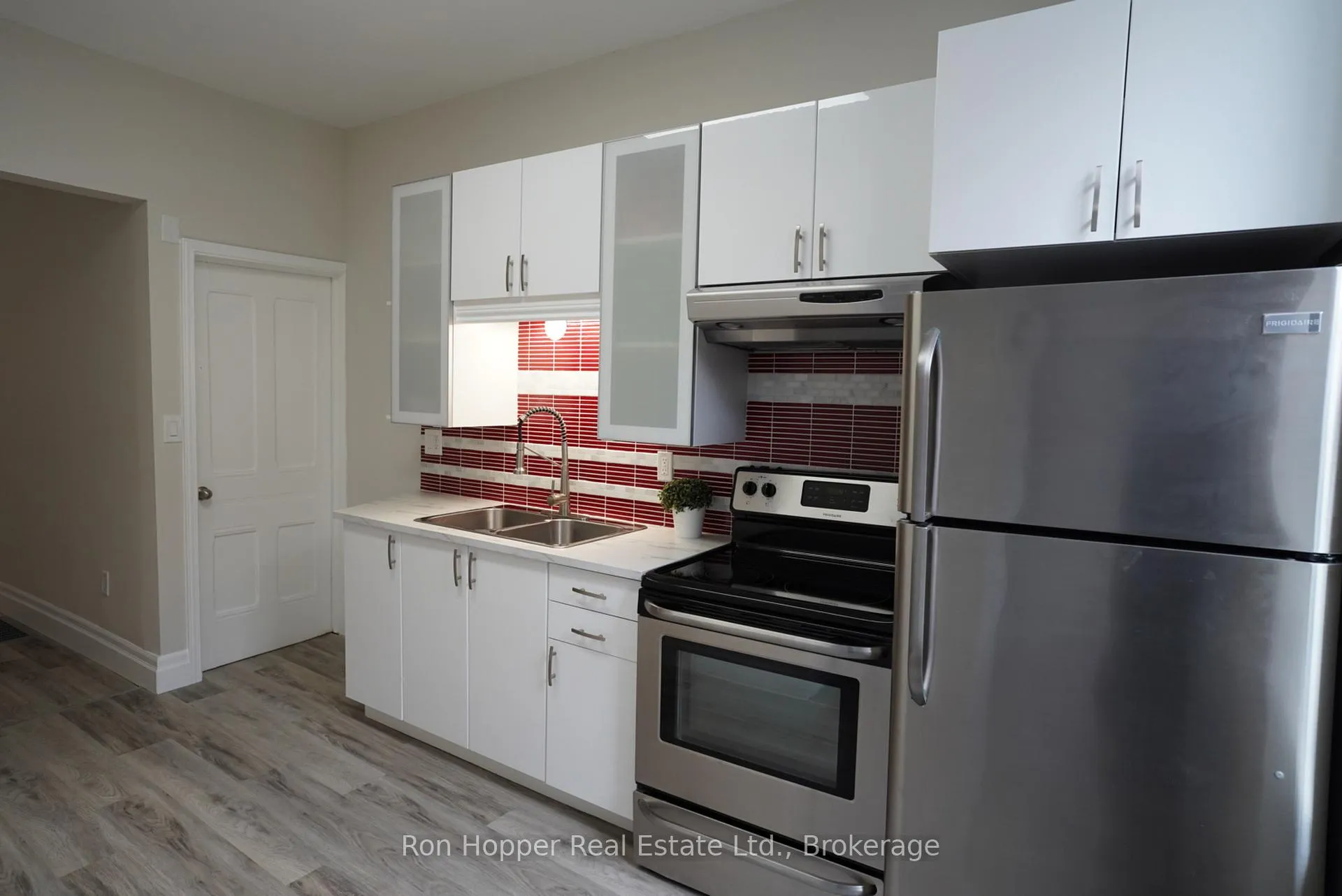 Photo 11 of 353 11th Street E, Owen Sound — HOMEH