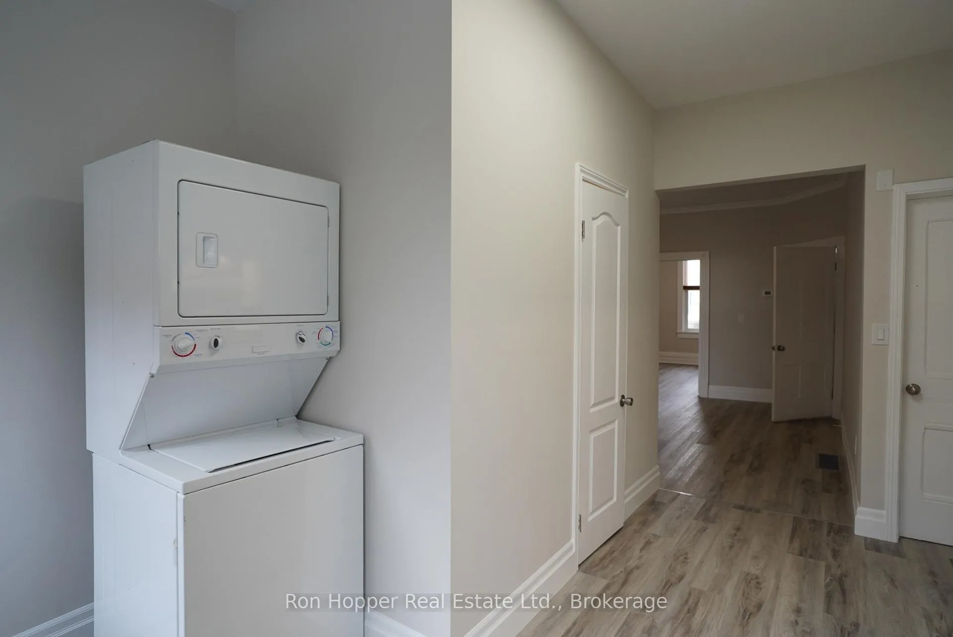 Photo 13 of 353 11th Street E, Owen Sound — HOMEH