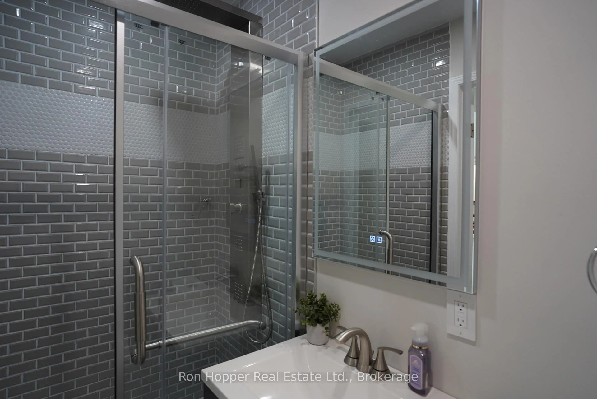 Photo 16 of 353 11th Street E, Owen Sound — HOMEH