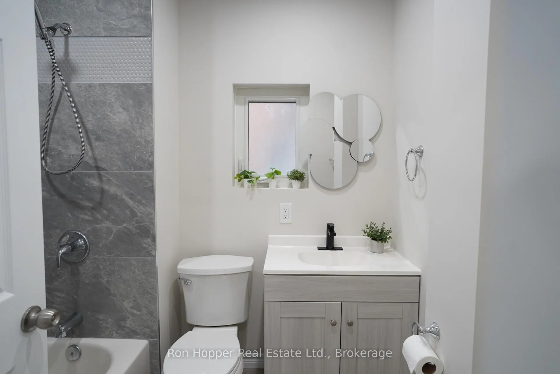 Photo 22 of 353 11th Street E, Owen Sound — HOMEH