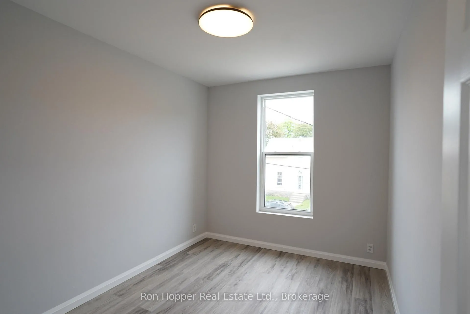 Photo 28 of 353 11th Street E, Owen Sound — HOMEH