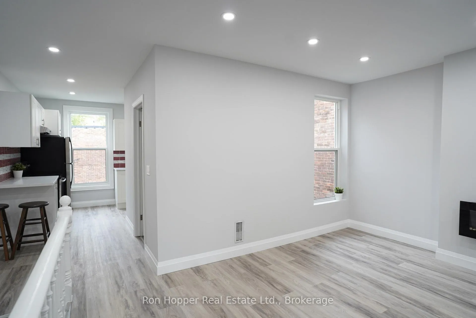 Photo 32 of 353 11th Street E, Owen Sound — HOMEH