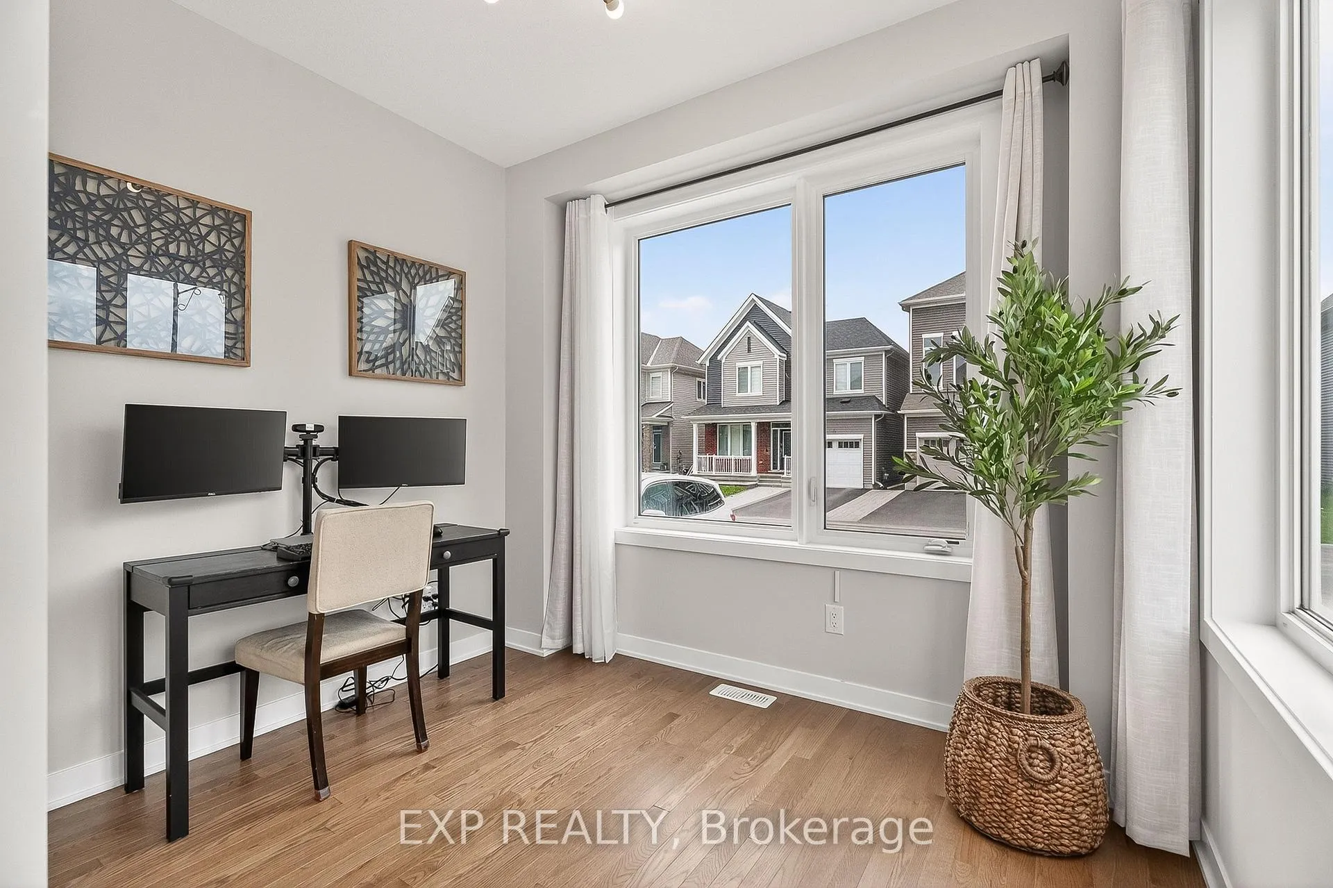 Photo 5 of 909 Lesage Way, Ottawa, Chapel Hill South - Orleans Village — HOMEH