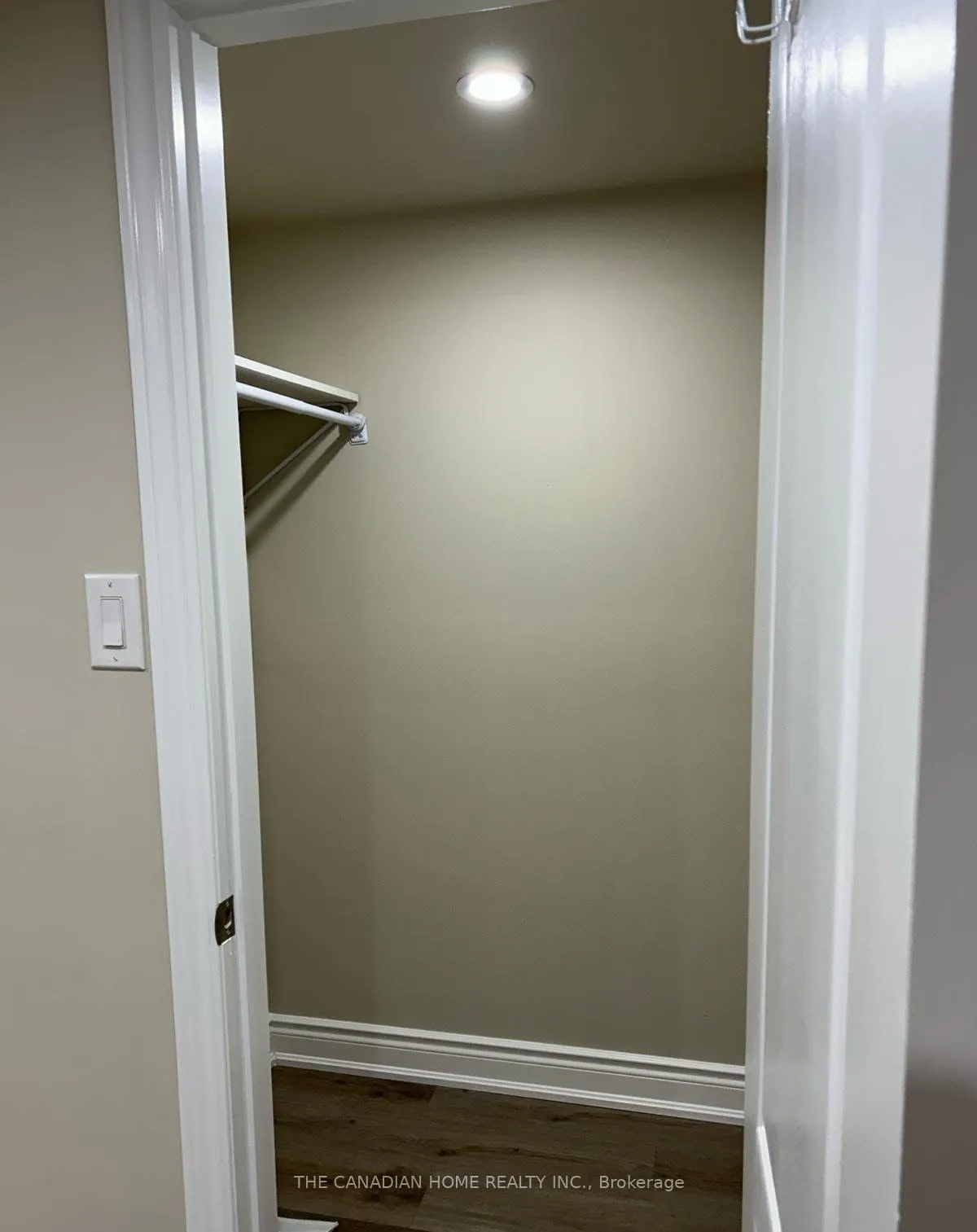 Photo 4 of Unit Bsmt, 12 Kilmarnock Crescent, Whitby, Rural Whitby — HOMEH