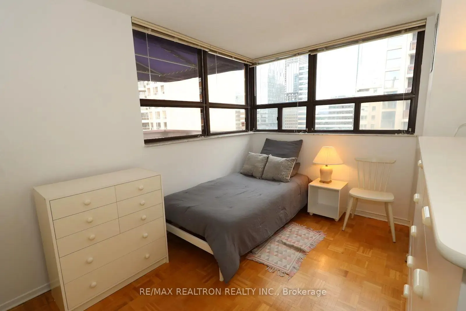 Photo 3 of Unit 919, 89 McCaul Street, Toronto, Kensington-Chinatown — HOMEH