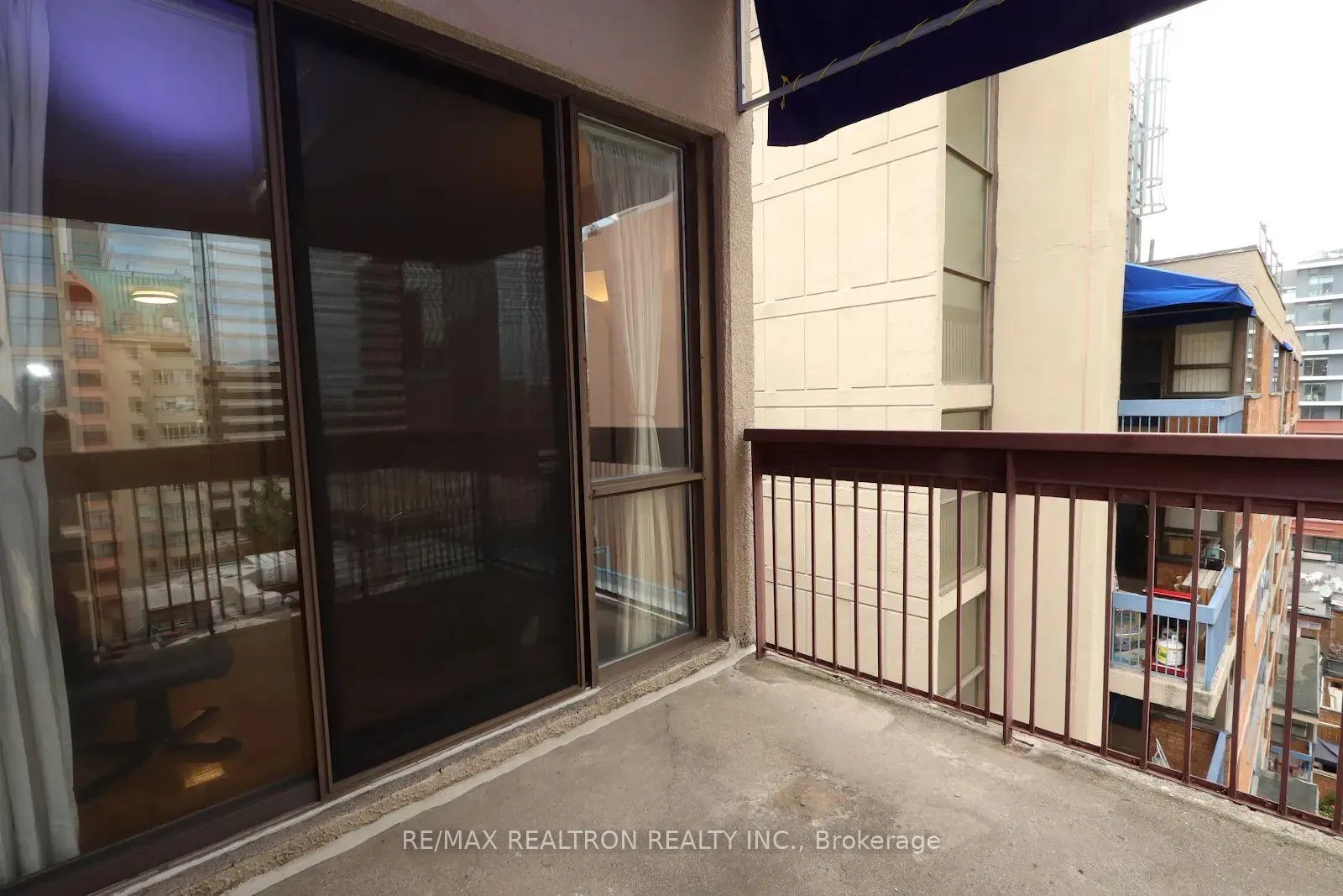 Photo 7 of Unit 919, 89 McCaul Street, Toronto, Kensington-Chinatown — HOMEH