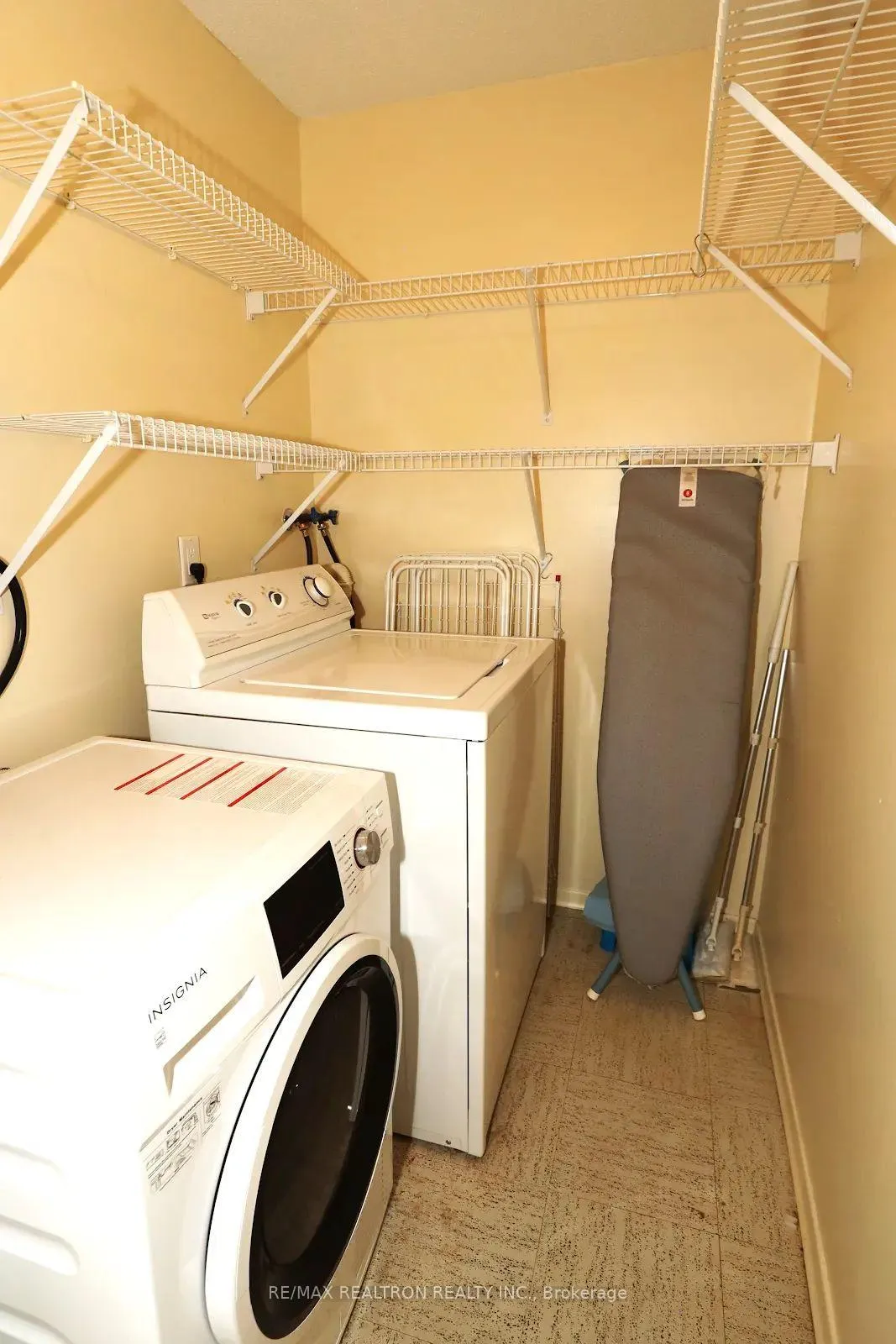 Photo 23 of Unit 919, 89 McCaul Street, Toronto, Kensington-Chinatown — HOMEH