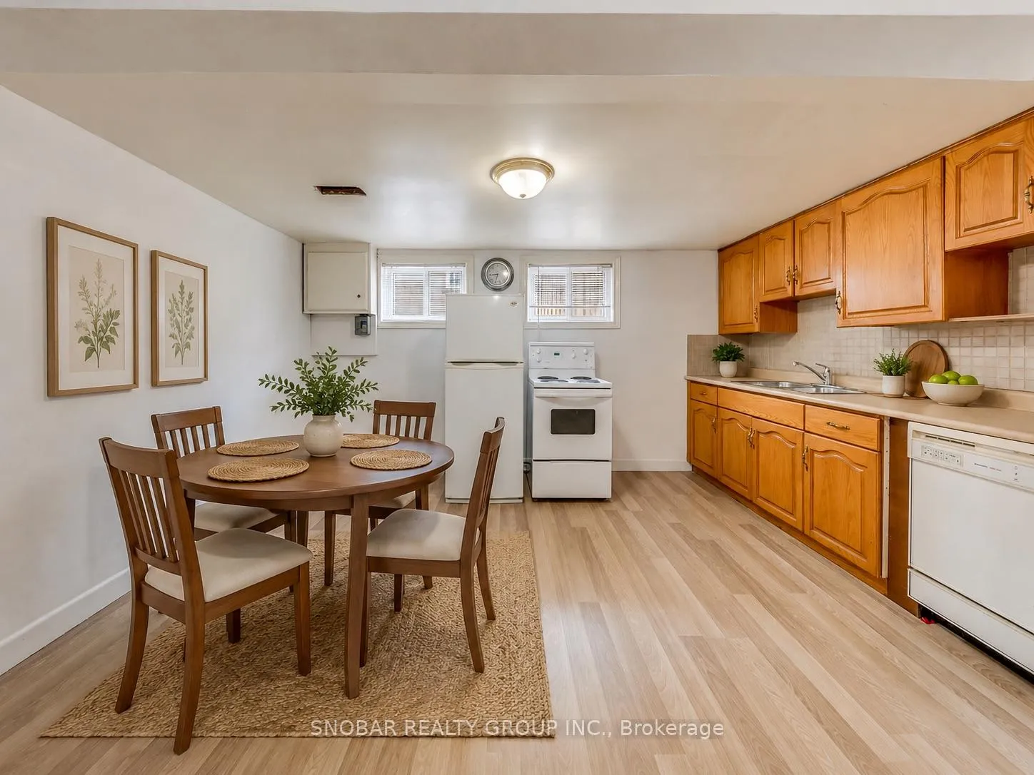 Photo 10 of 10 Bemberg Court, Etobicoke, Elms-Old Rexdale — HOMEH