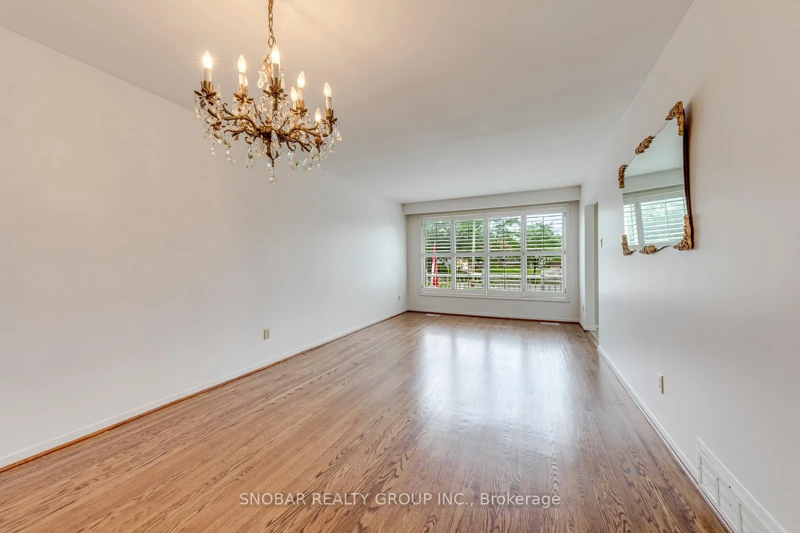 Photo 14 of 10 Bemberg Court, Etobicoke, Elms-Old Rexdale — HOMEH