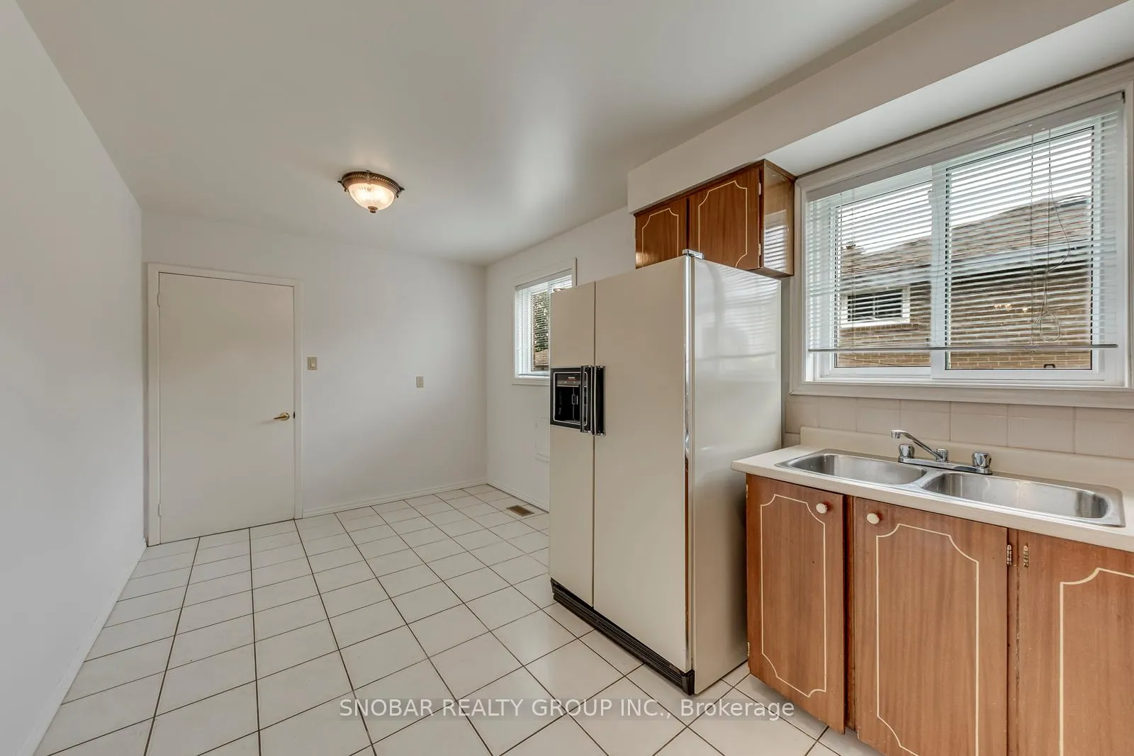 Photo 18 of 10 Bemberg Court, Etobicoke, Elms-Old Rexdale — HOMEH
