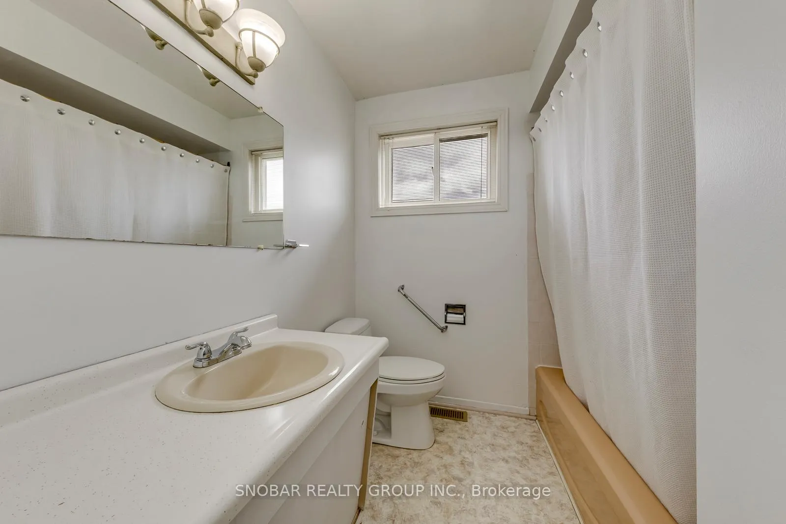 Photo 21 of 10 Bemberg Court, Etobicoke, Elms-Old Rexdale — HOMEH