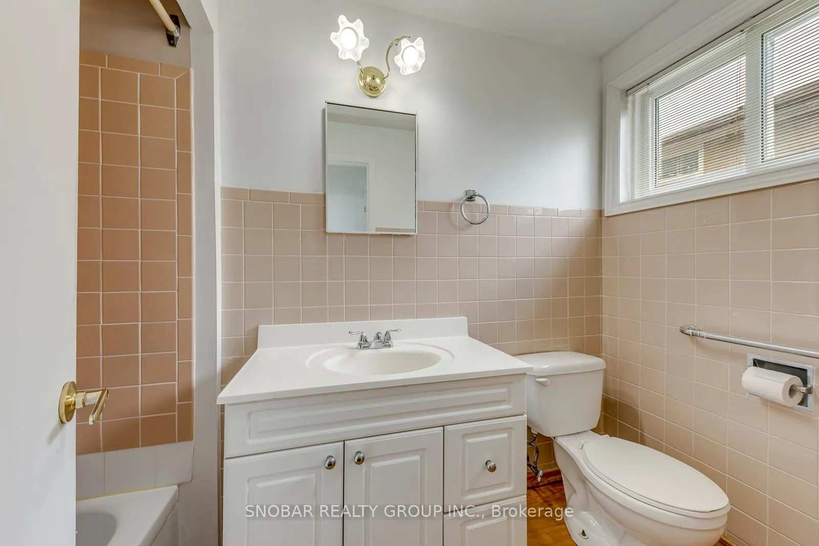 Photo 24 of 10 Bemberg Court, Etobicoke, Elms-Old Rexdale — HOMEH