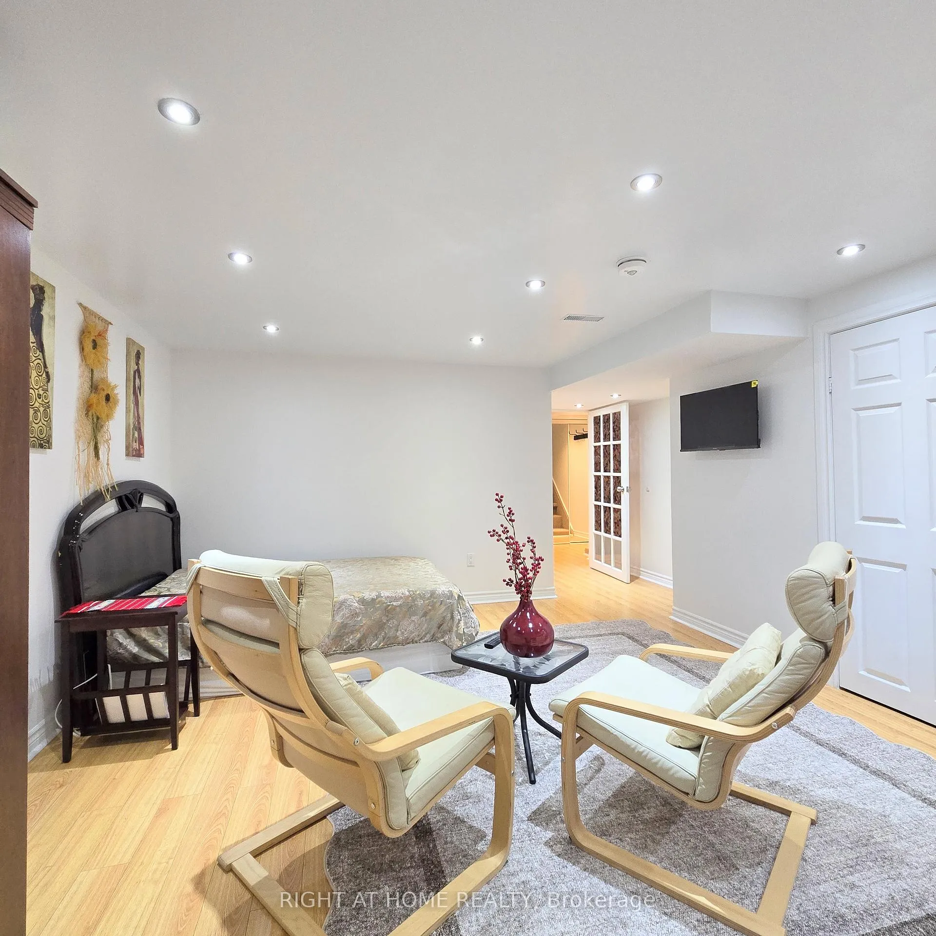 Photo 8 of Unit Lower, 47 Mare Crescent, Etobicoke, West Humber-Clairville — HOMEH