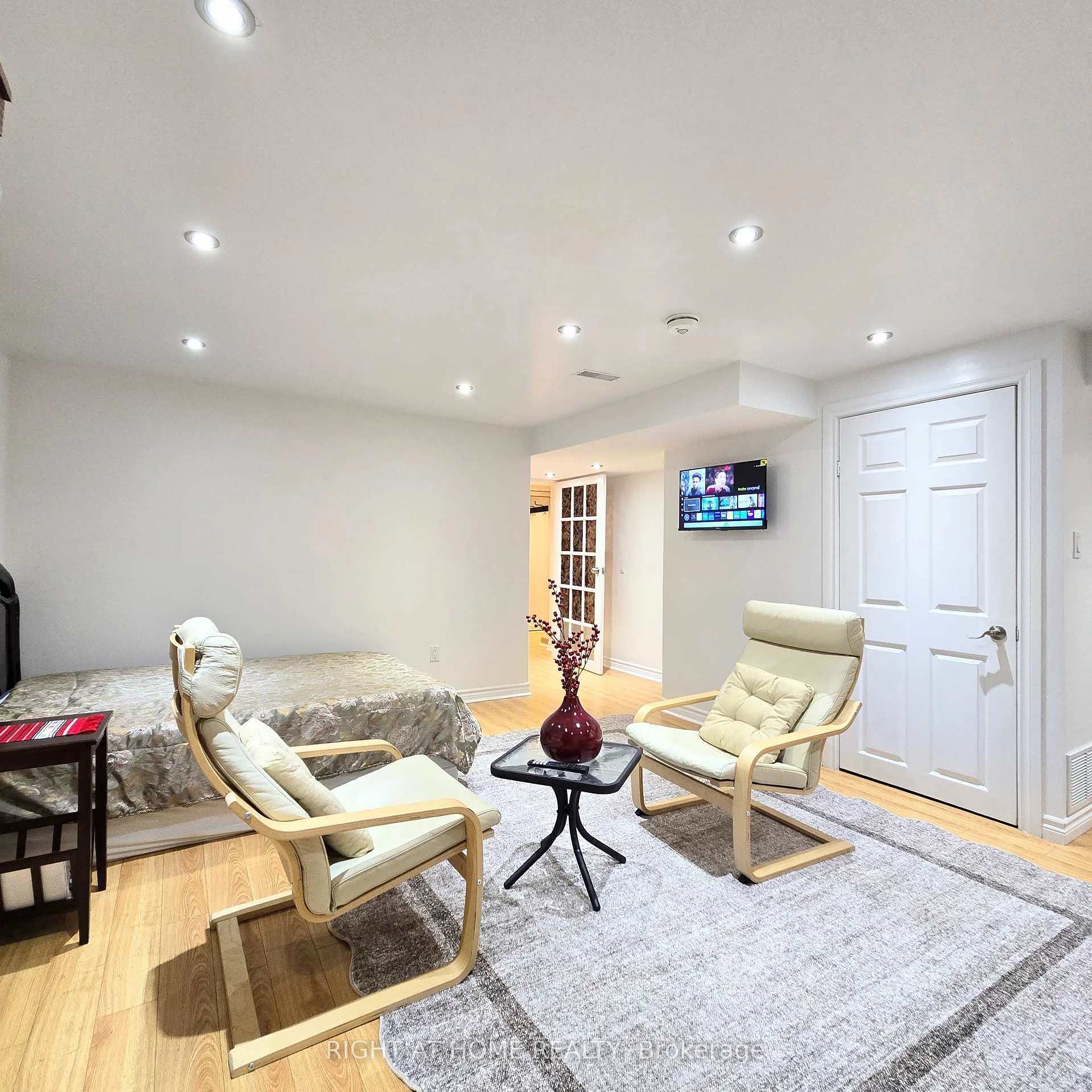 Photo 17 of Unit Lower, 47 Mare Crescent, Etobicoke, West Humber-Clairville — HOMEH
