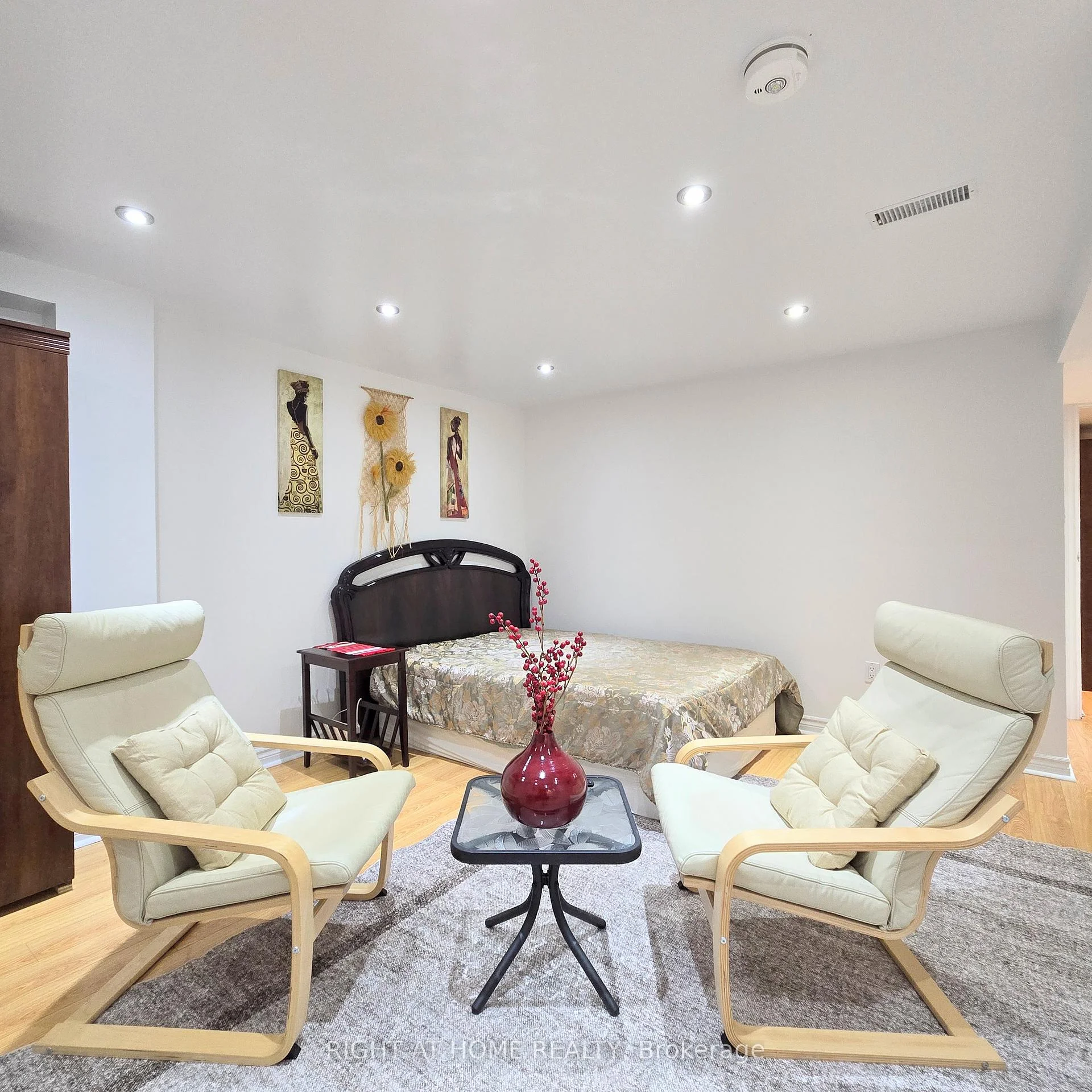 Photo 18 of Unit Lower, 47 Mare Crescent, Etobicoke, West Humber-Clairville — HOMEH