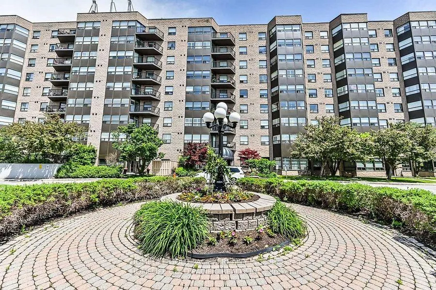 Photo 2 of Unit 806, 2 Raymerville Drive, Markham, Raymerville — HOMEH