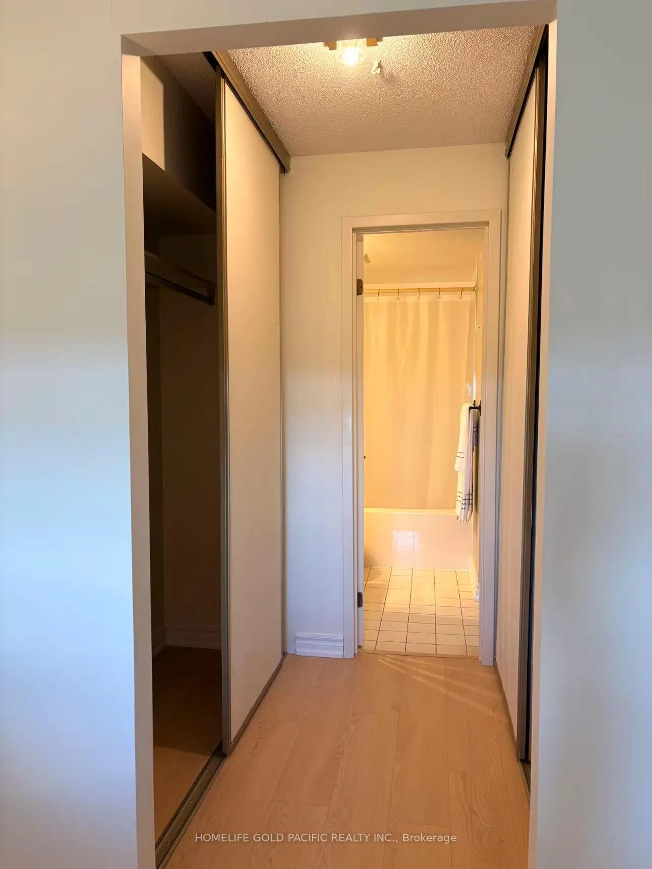 Photo 10 of Unit 806, 2 Raymerville Drive, Markham, Raymerville — HOMEH