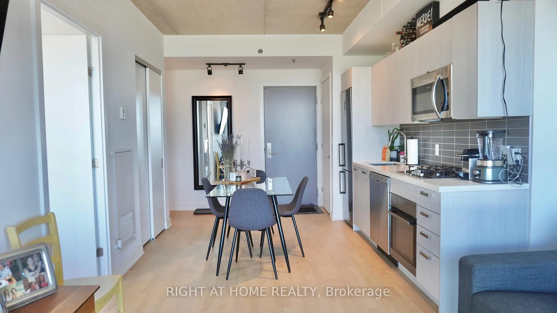 Photo 9 of Unit 1804, 203 Catherine Street, Ottawa, Ottawa Centre — HOMEH