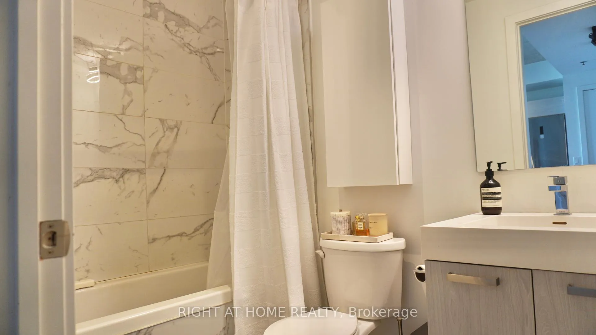 Photo 14 of Unit 1804, 203 Catherine Street, Ottawa, Ottawa Centre — HOMEH