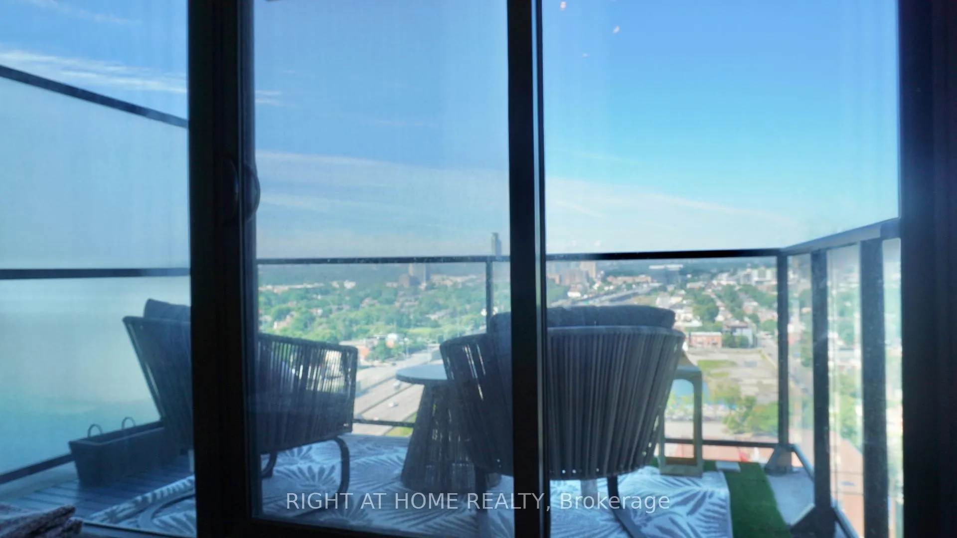 Photo 15 of Unit 1804, 203 Catherine Street, Ottawa, Ottawa Centre — HOMEH