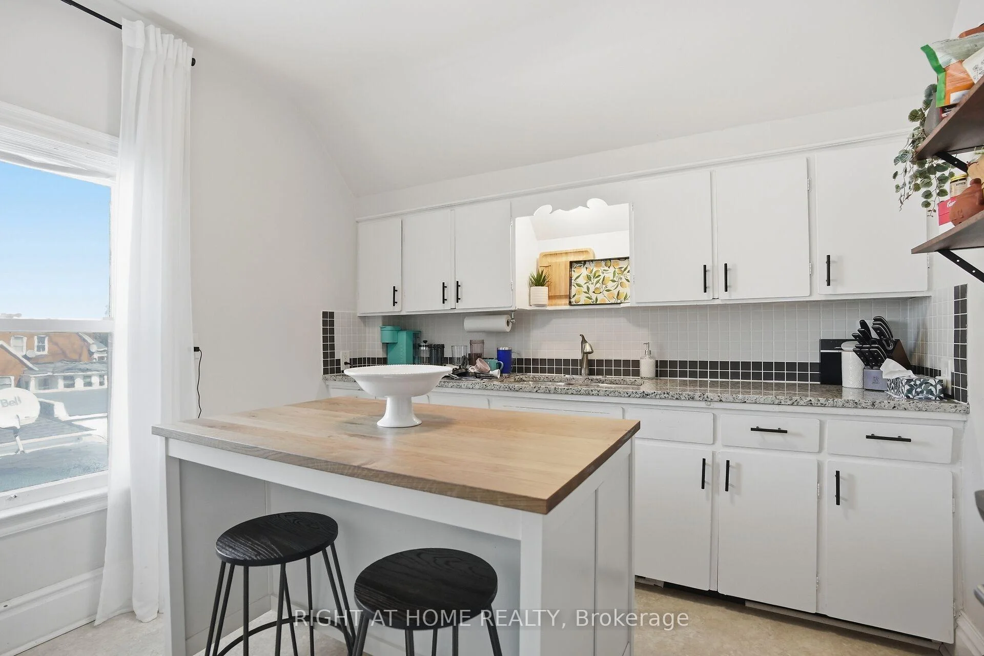 Photo 24 of 57 Rosebery Place, St. Thomas — HOMEH
