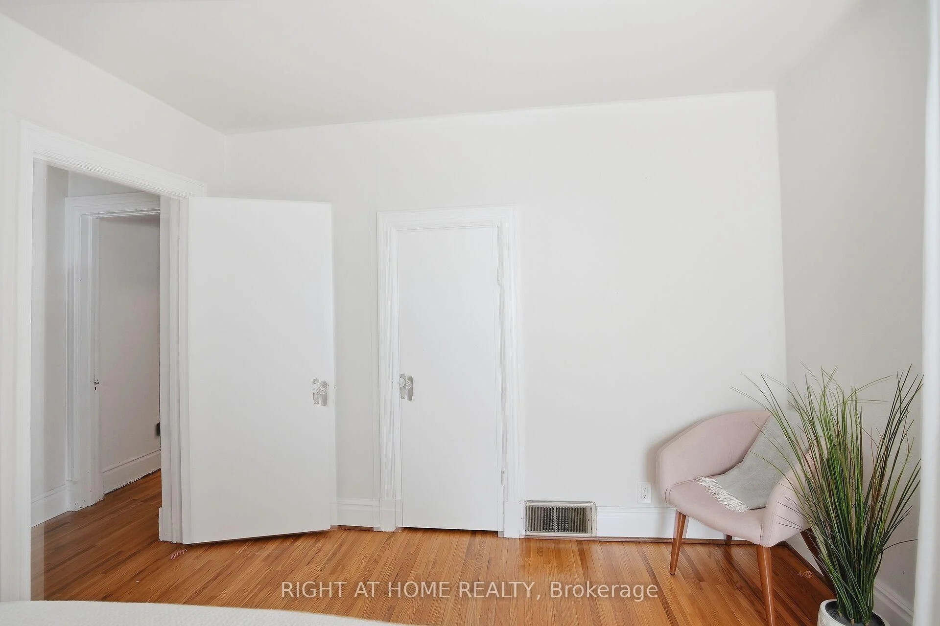 Photo 28 of 57 Rosebery Place, St. Thomas — HOMEH