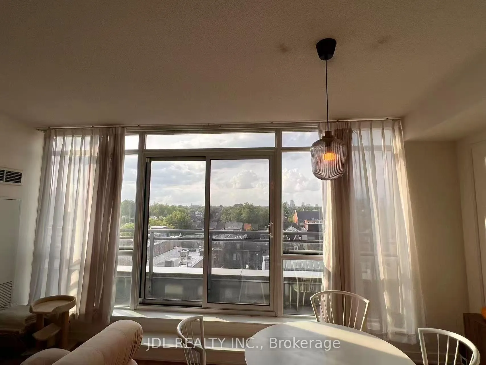 Photo 8 of Unit 615, 775 King Street W, Toronto, Niagara — HOMEH