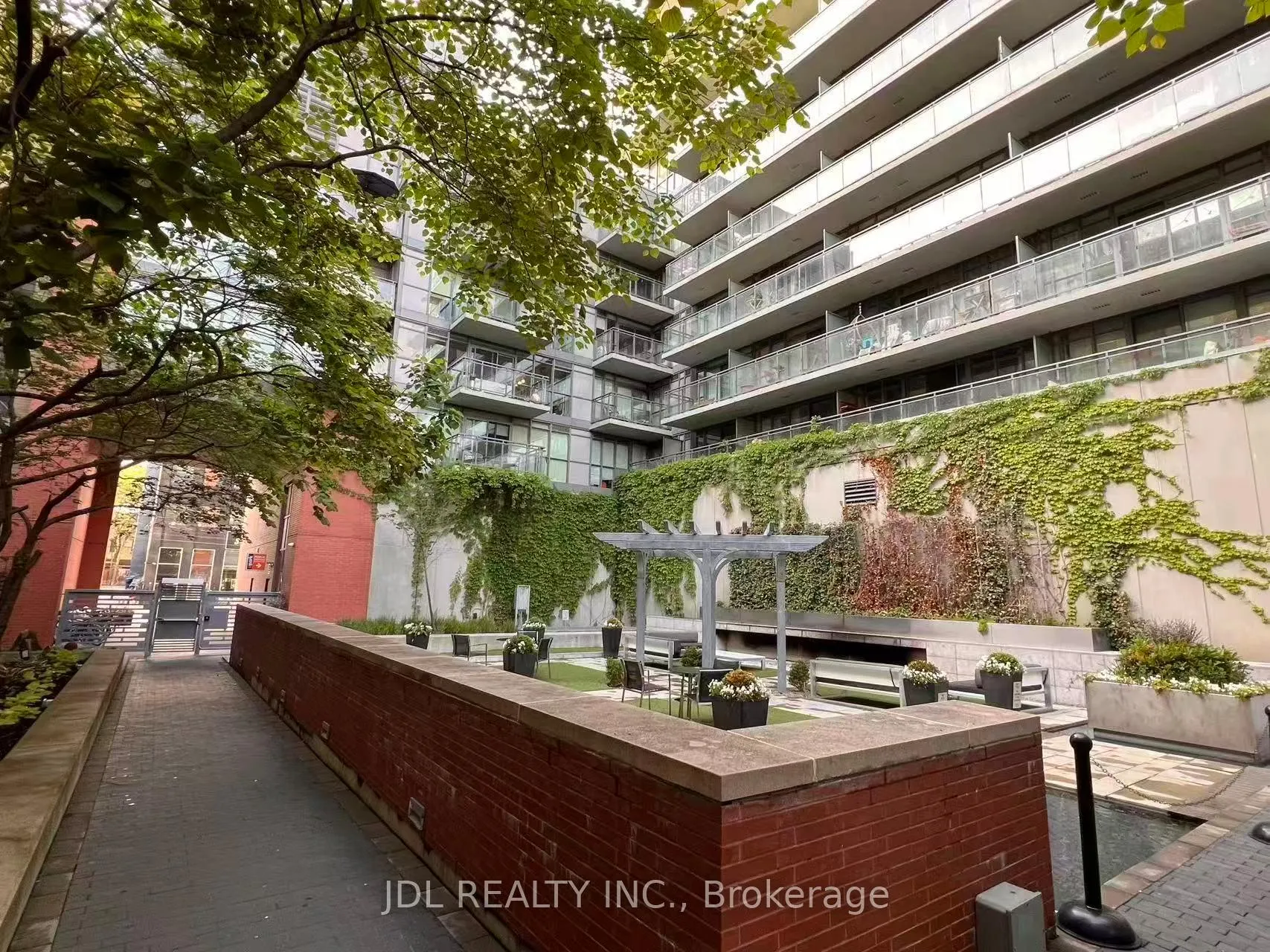 Photo 13 of Unit 615, 775 King Street W, Toronto, Niagara — HOMEH